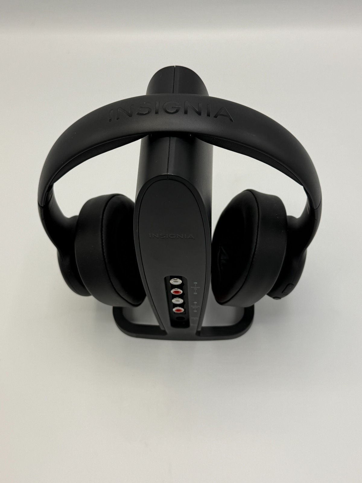 Insigna Digital Wireless Headphones 2.4 GHz TV Music Over The Ear Black