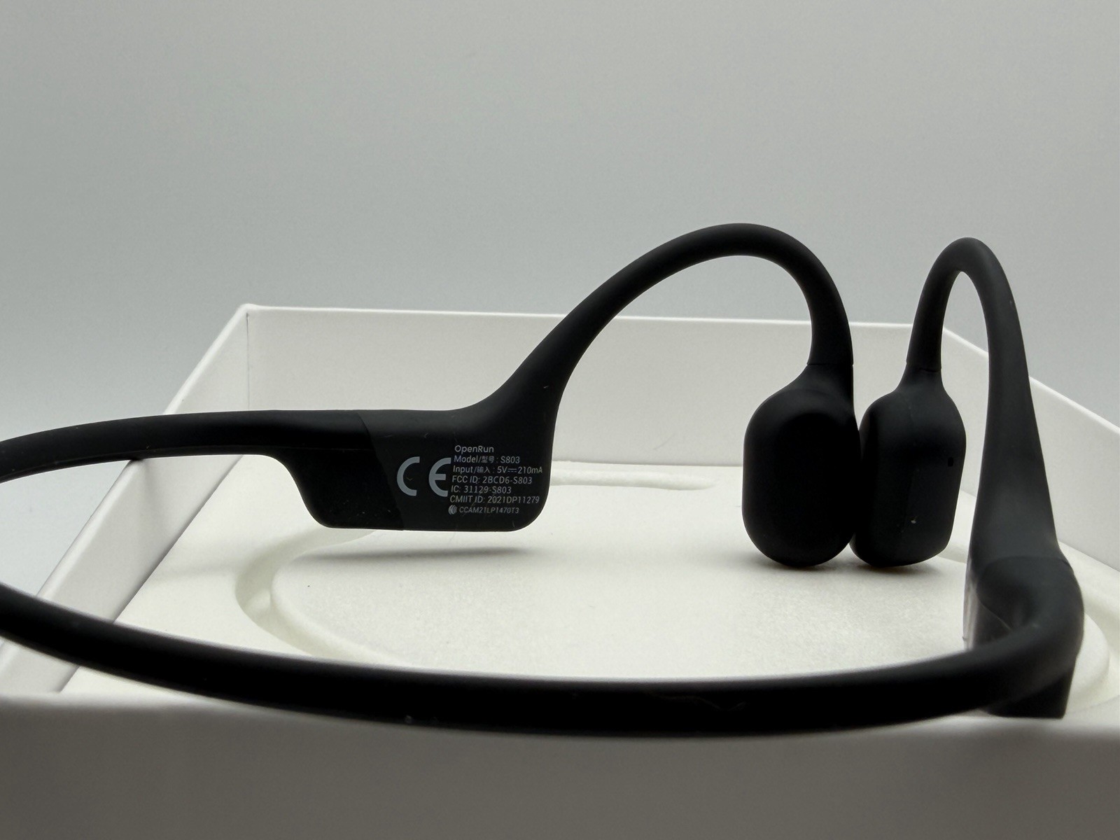 Shokz OpenRun Wireless Bone Conduction Headphones – Black S803