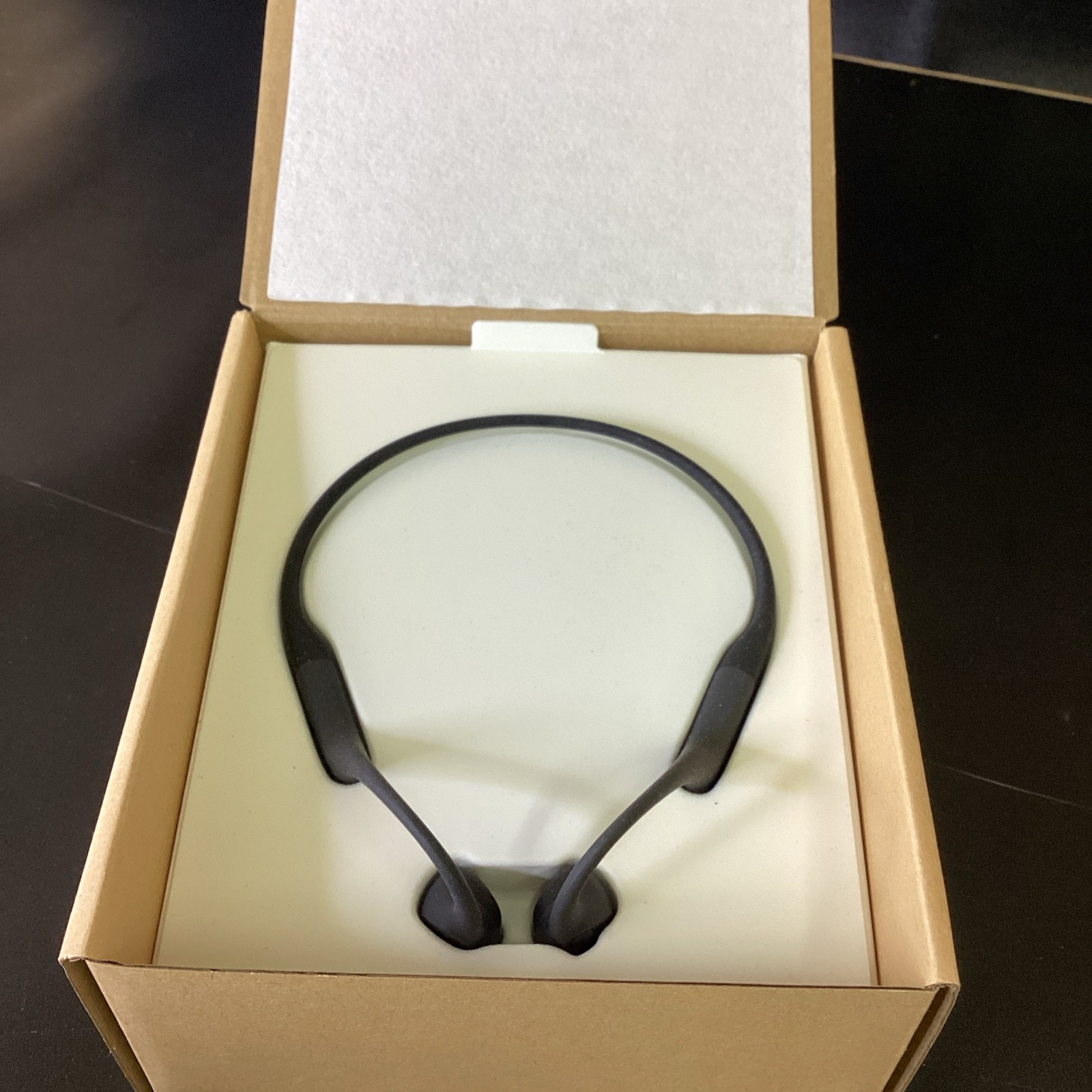 SHOKZ OpenRun (AfterShokz Aeropex) – Open-Ear Bluetooth Bone Conduction Sport He