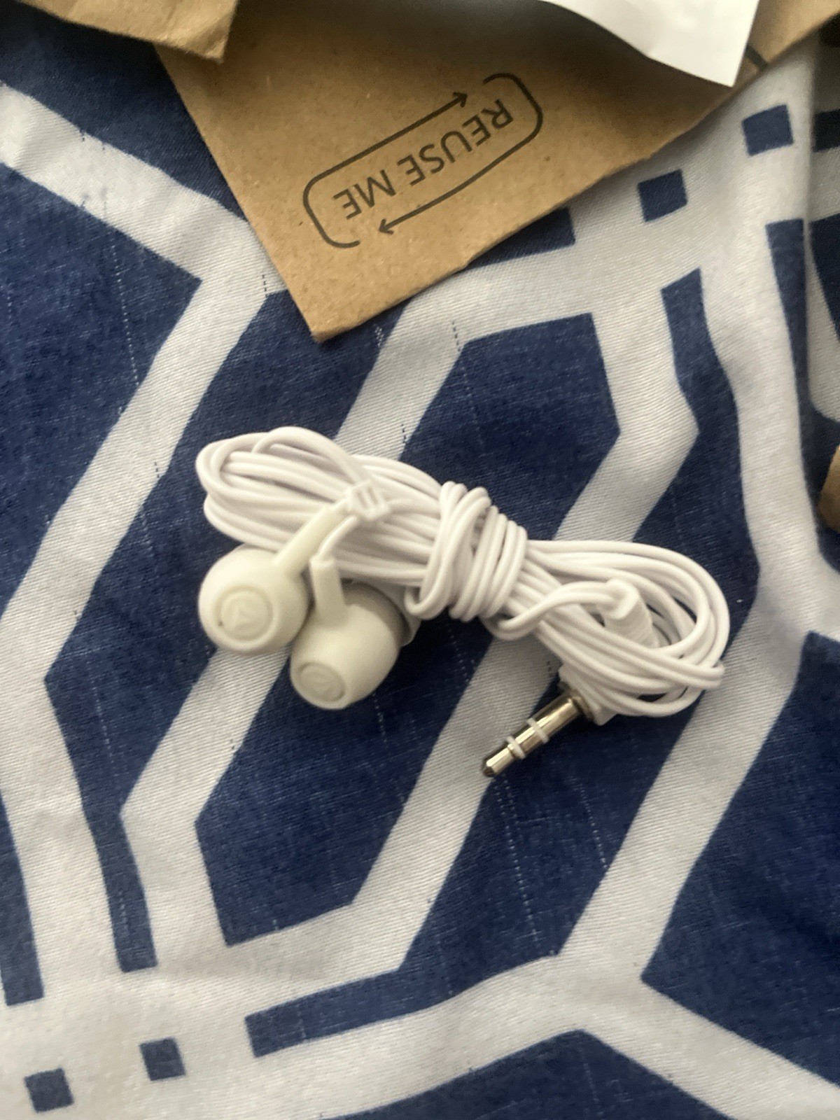 Travel Airplane Wired Earbuds Ear Buds Phone Vacation