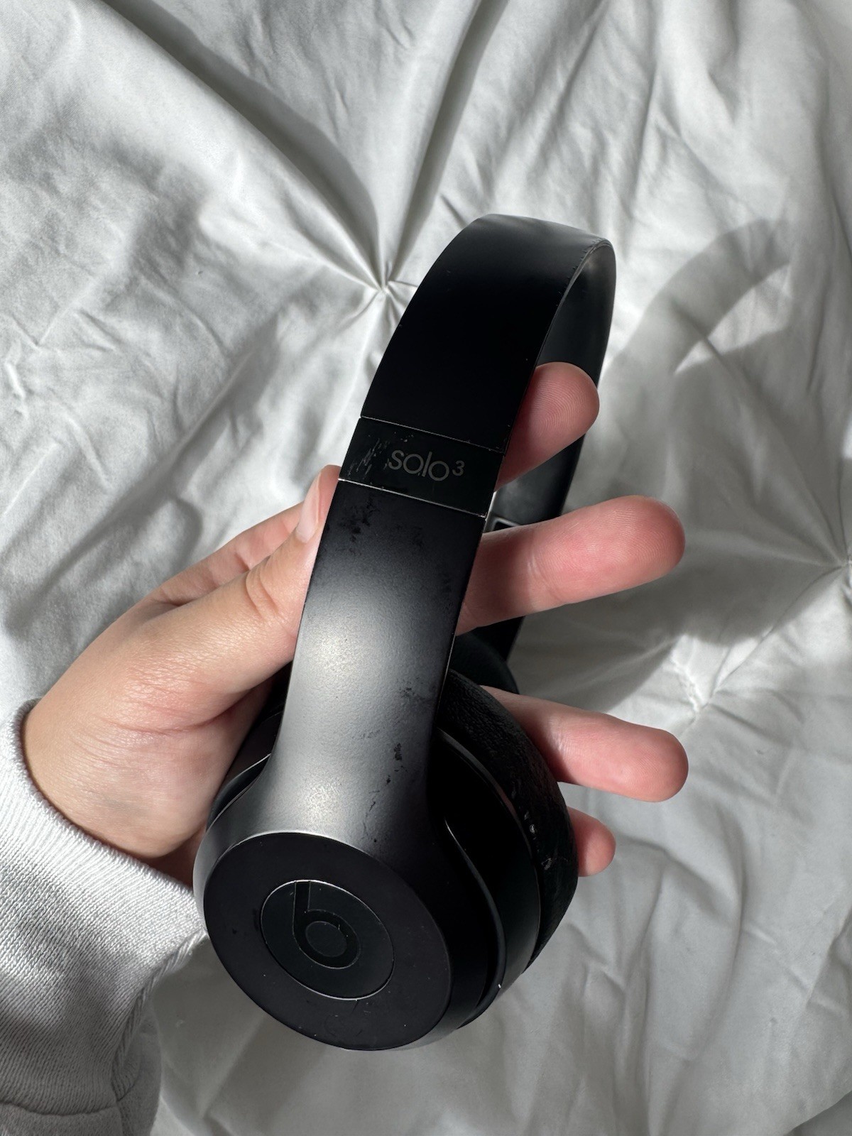 Black Beats Solo 3 Wireless Headphones. Charger and Case INCLUDED