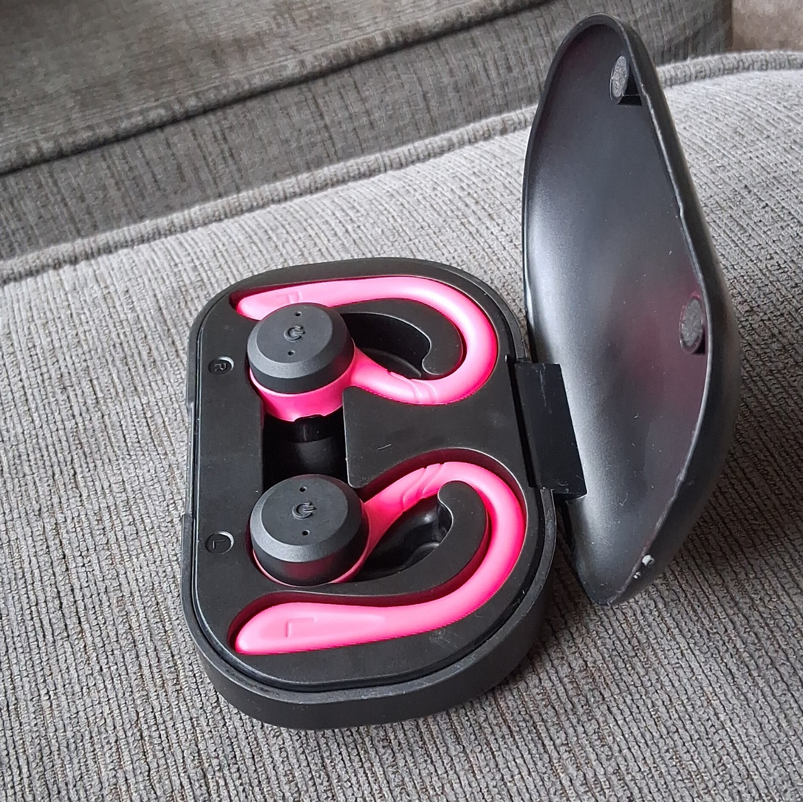 1100 Series Bluetooth True Wireless Ear-Hook In-Ear Earbuds w/ Case Pink/Black