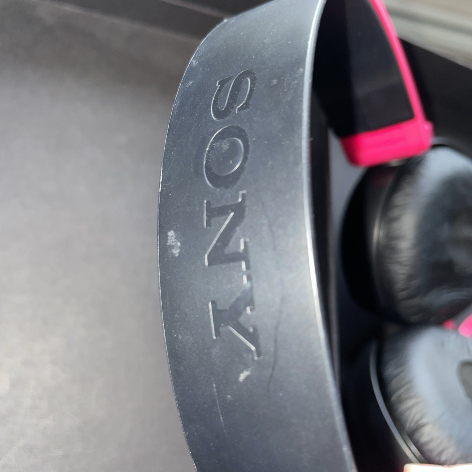 Sony Headband Headphones Black/Hot Pink MDR-XB400
