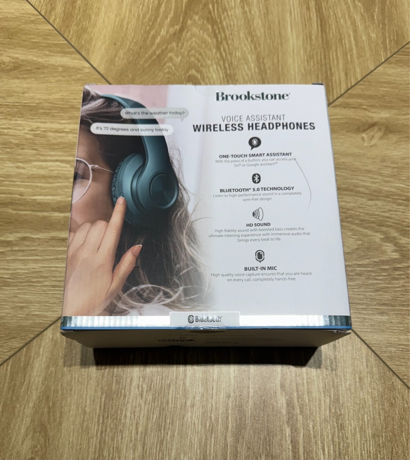 Brookstone Wireless Headphones Voice Assistant Bluetooth 5.0.. GREEN