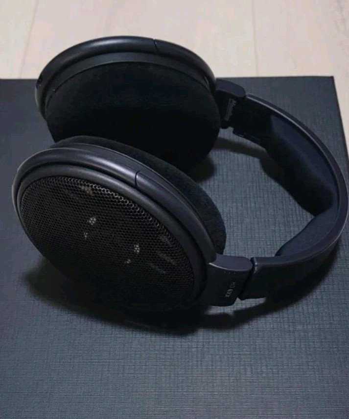 Sennheiser HD 6XX Open-Back Over-Ear Headphones Mint Condition