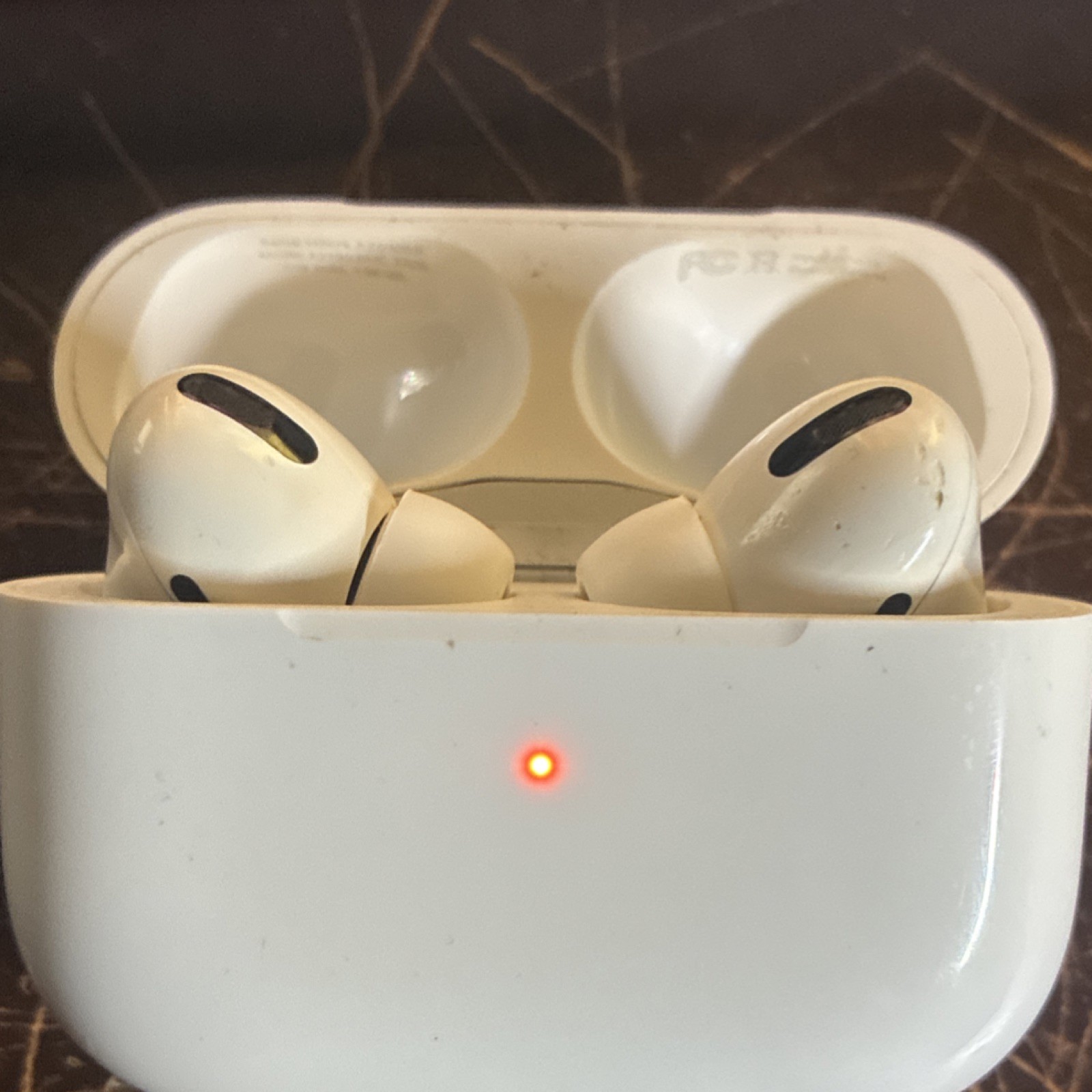 Apple AirPods Pro Wireless Bluetooth Earbuds White with Charging Case(READ DESC)