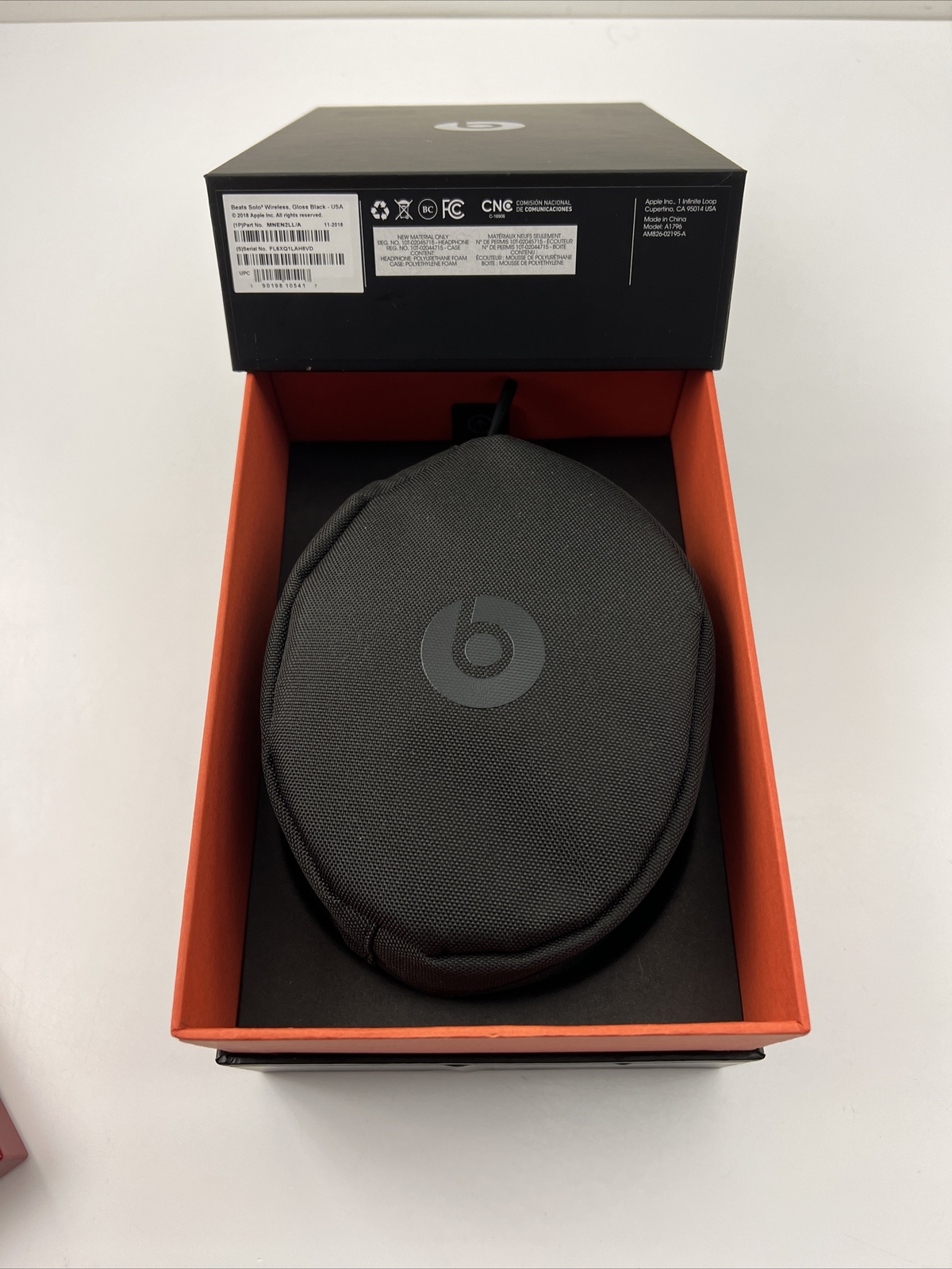 Beats by Dr. Dre Solo3 Over the Ear Headphone – Gloss Black