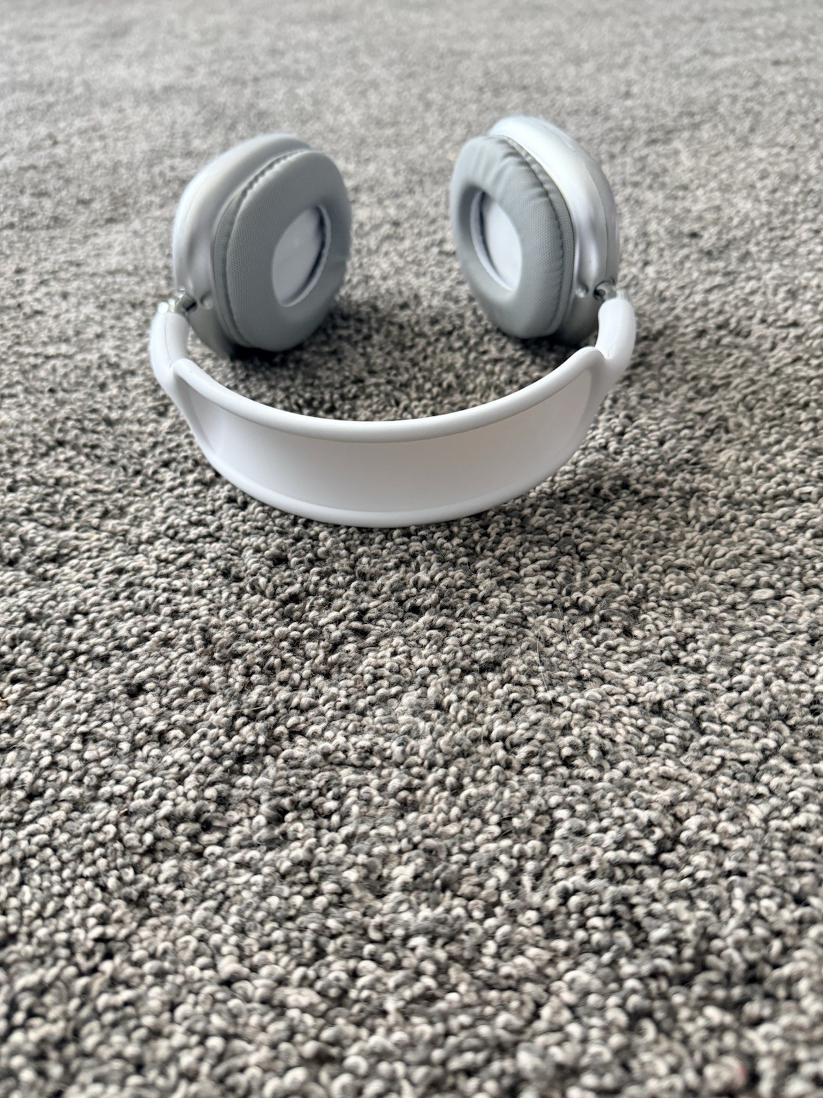 P9 Wireless Bluetooth Headphones Over Ear Noise Canceling – New in Box