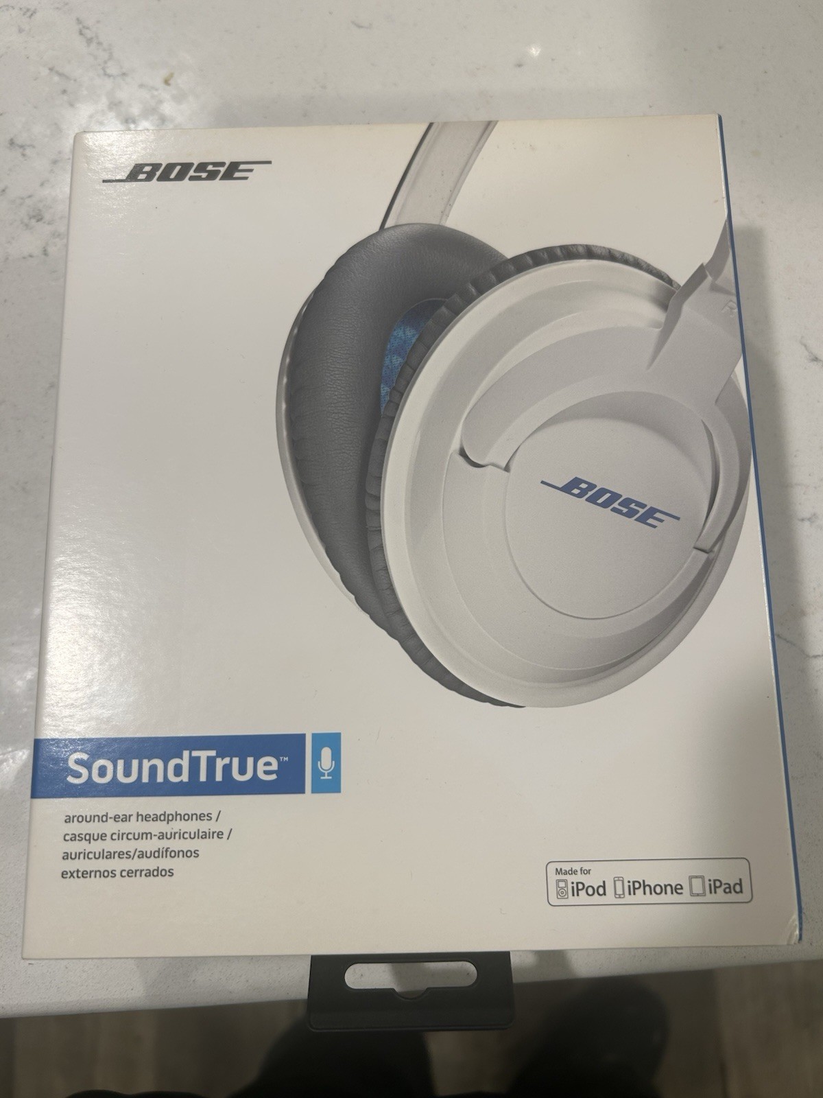 Bose SoundTune Wired Headphones White Over-Ear with Case and Audio Cable