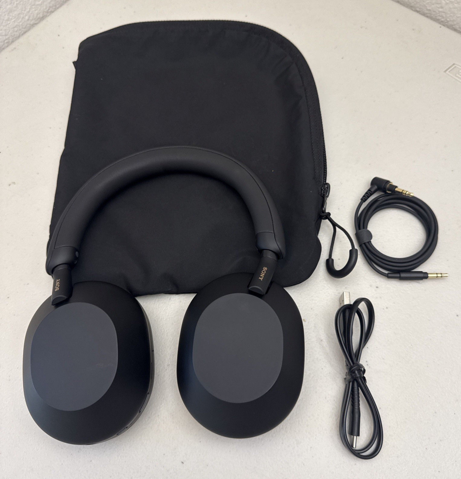 Sony WH-1000XM5SA Wireless Active Noise-Cancellation Headphones *Excellent *
