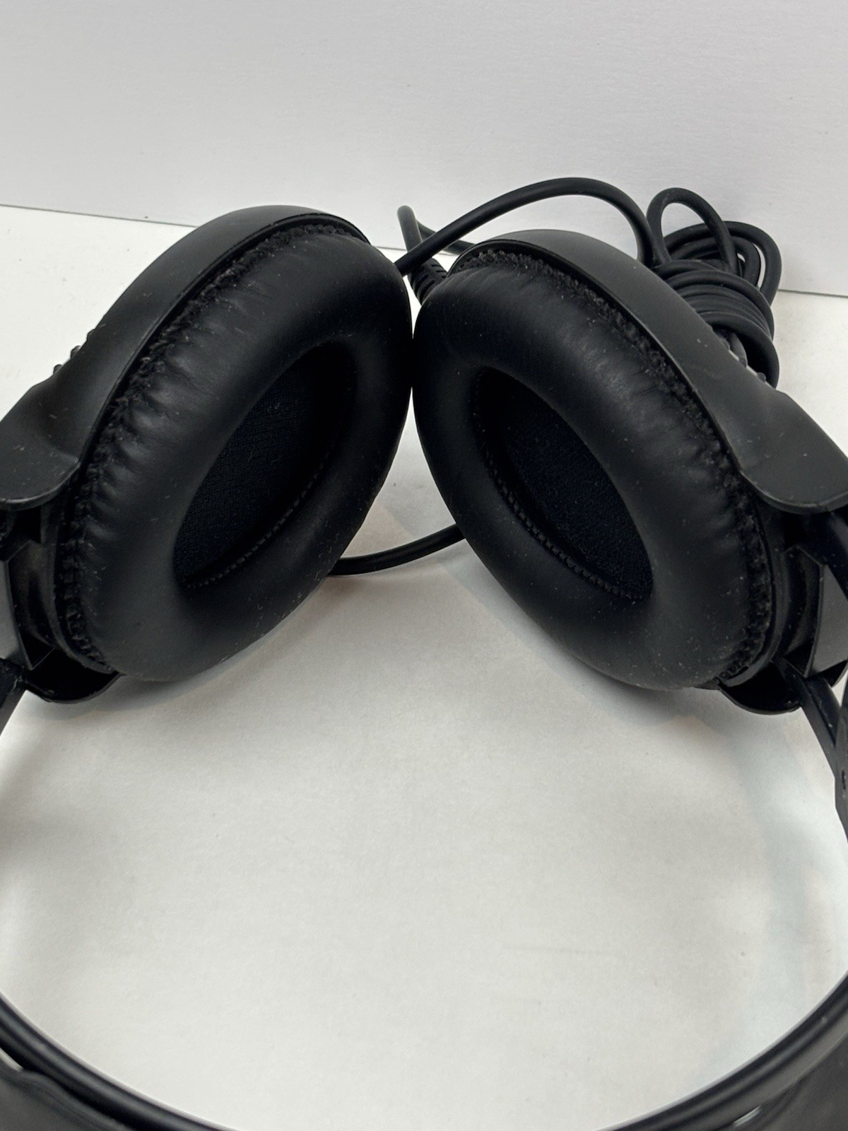 AKG K-44 Stereo Headphones Headband Perception Studio Over Ear Black
