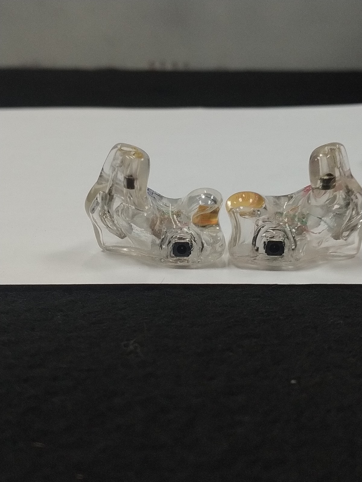 Ultimate Ears UE 4 Custom Wireless Monitors Headphones Earphones EarBud Clear