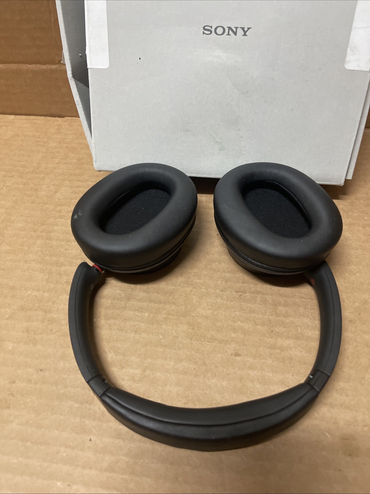 Sony WH-CH720N Noise Canceling Wireless Headphones **READ DESCRIPTION**