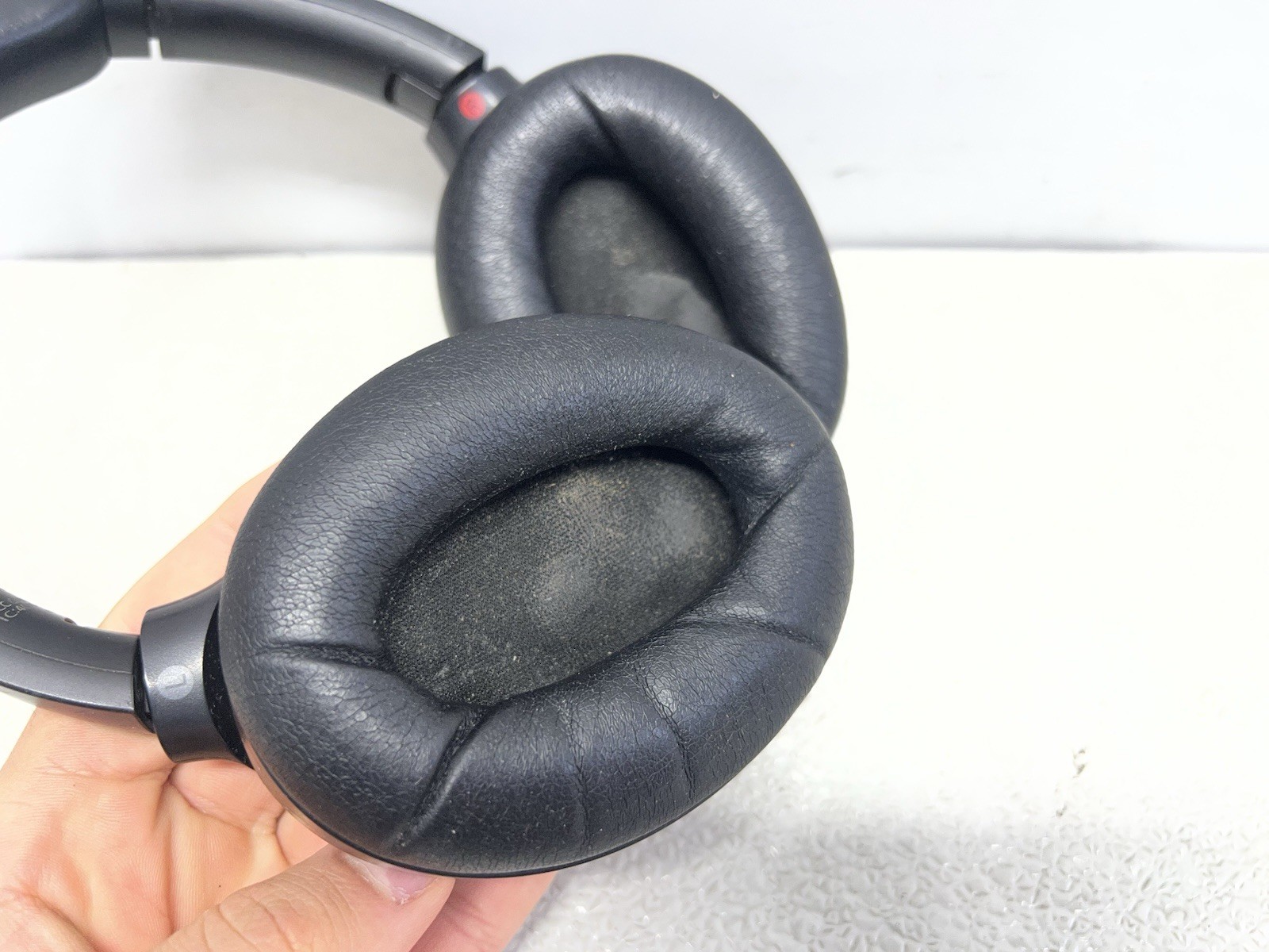 Sony WH-1000XM4/B Wireless Active Noise Canceling Bluetooth Headphones – Black –