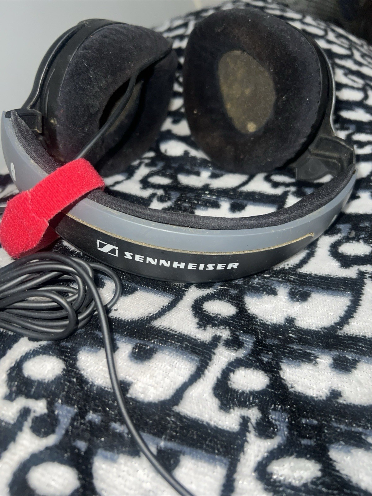 Sennheiser HD 500 a Over Ear Headphones – Gray/Black