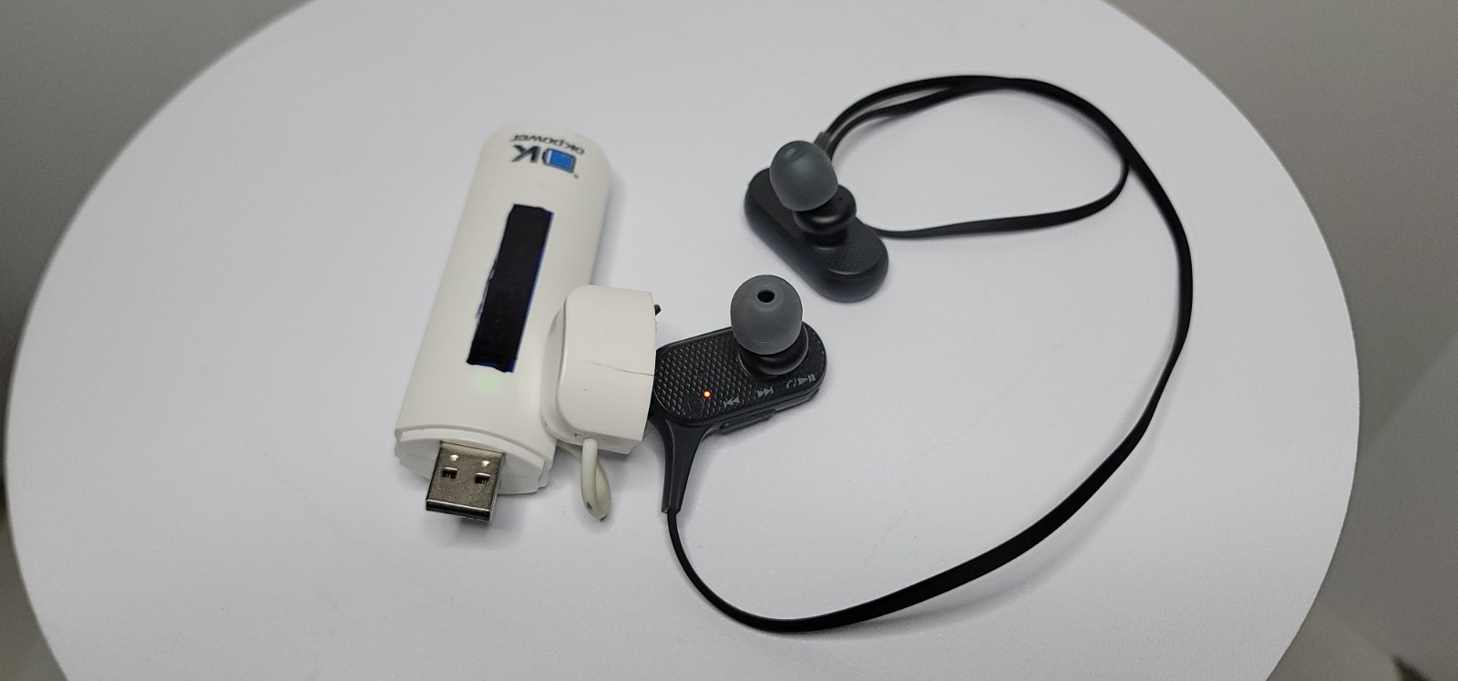 Sony Extra Bass Stereo Earbuds, In-Ear, Wireless, Black, MDR-XB50BS / Excellent