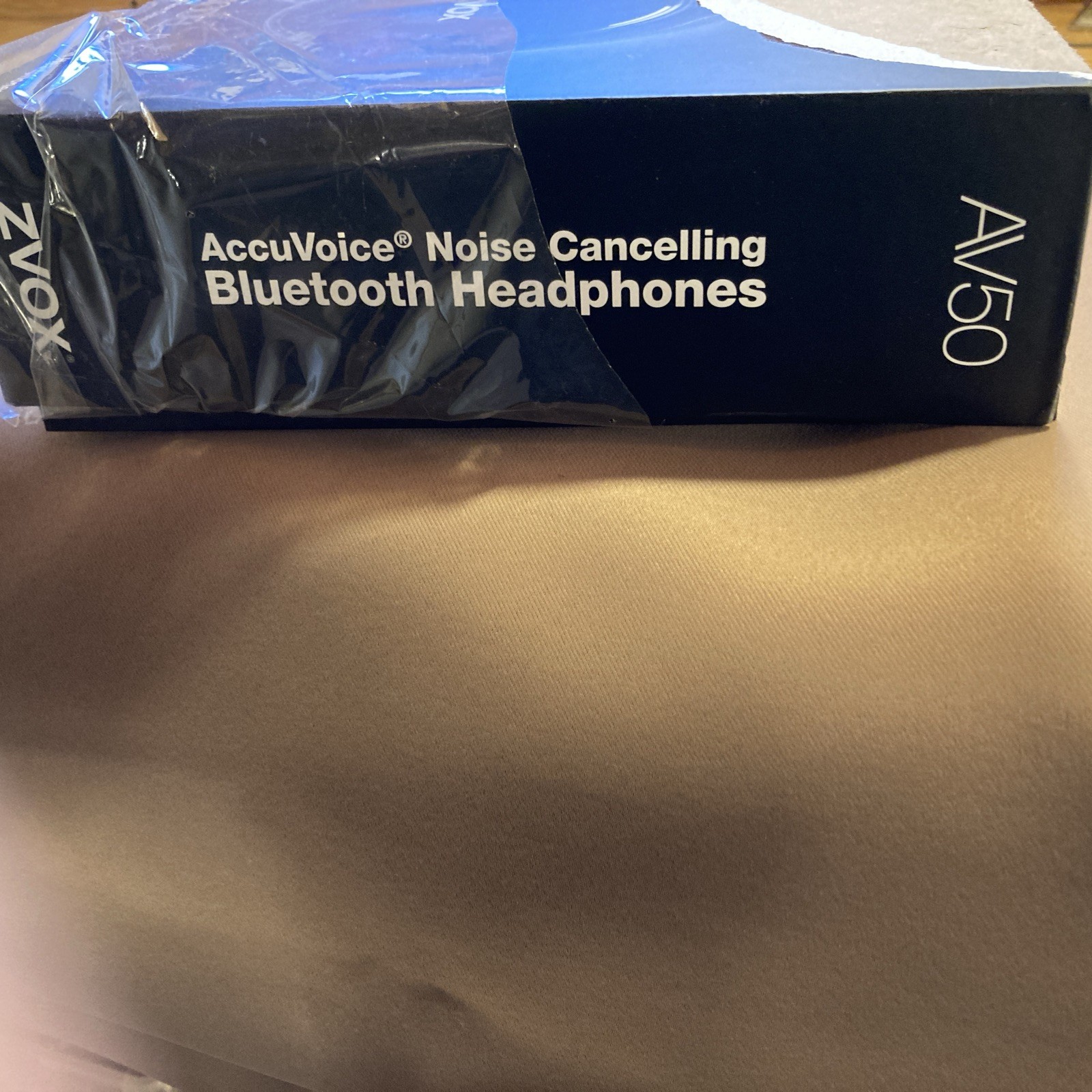Zvok Accu Voice Headphones Model AV50 Noise Cancelling Bluetooth Headphones