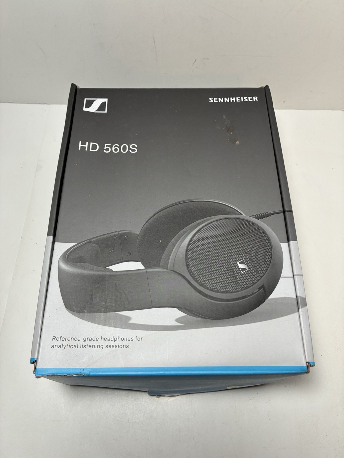 Sennheiser HD 560S Audiophile Headphones Over-The-Ear – Free shipping