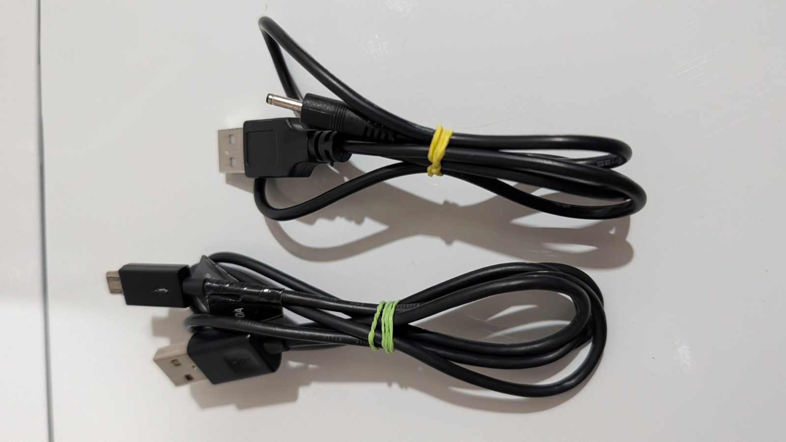 Assorted Bundle Lot Set of assorted headsets, wired, Bluetooth, Plantronics