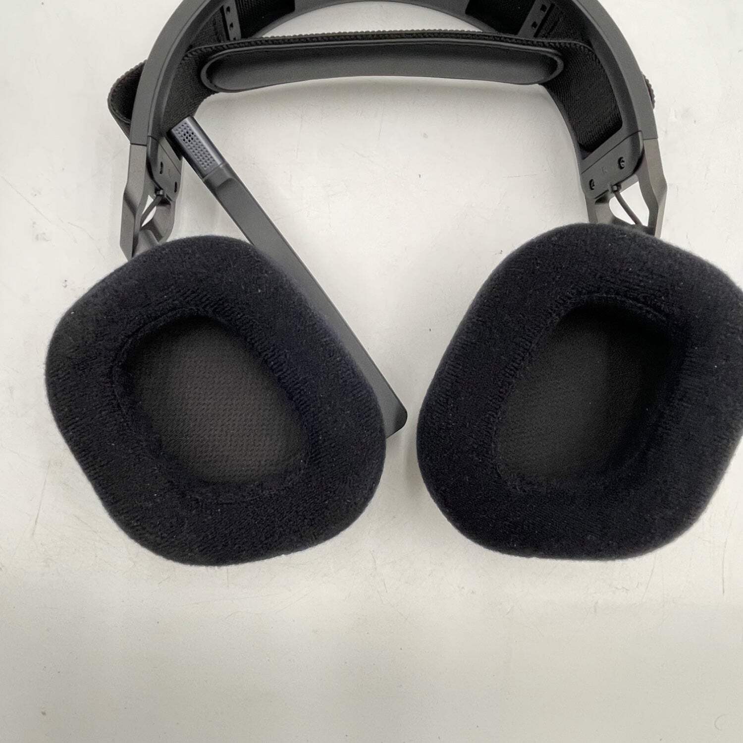 Corsair HS80 RGB Wireless Stereo Headset Black CA-9011235-NA