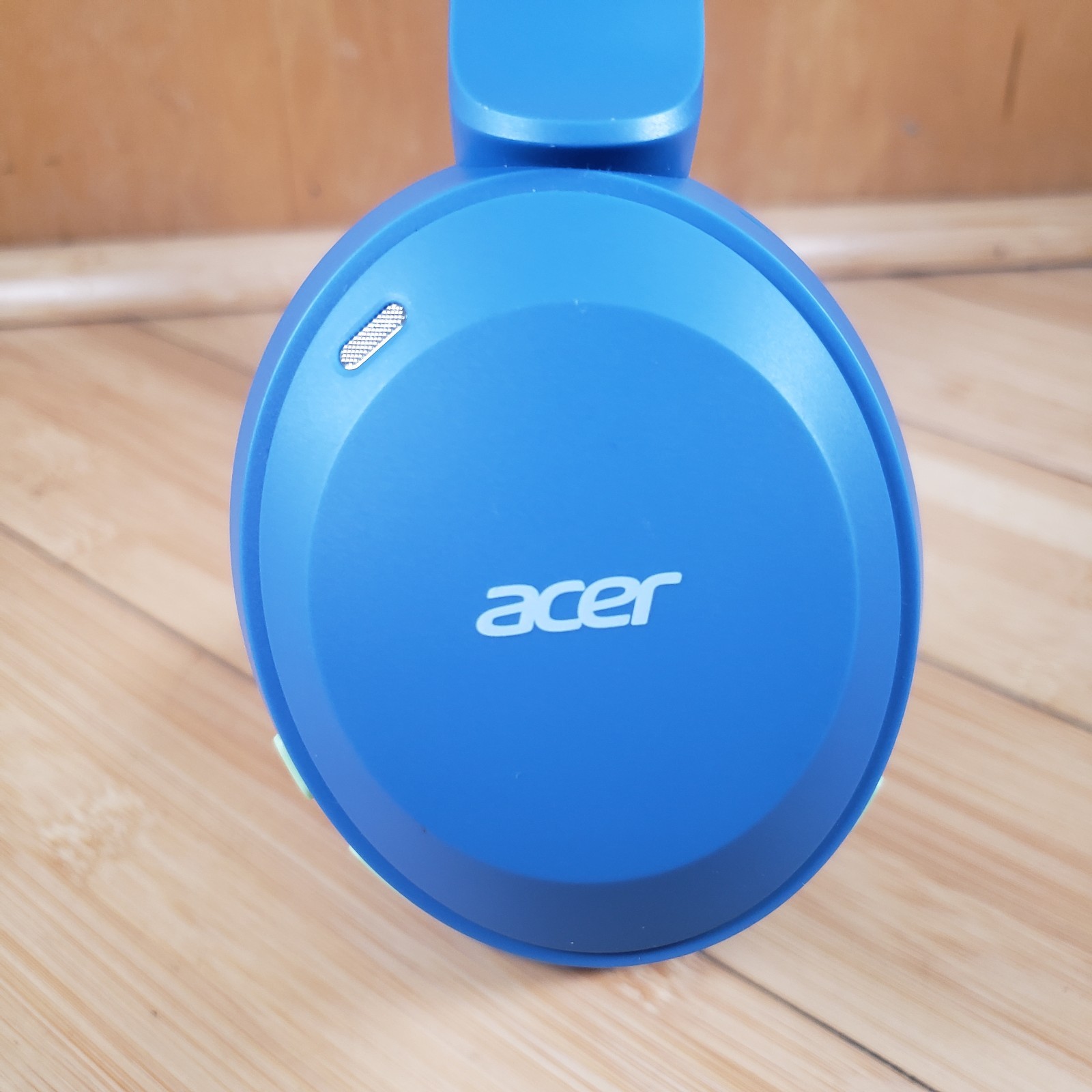 acer Kids Bluetooth Headphones OHR668 Volume Limiter Foldable Portable Blue