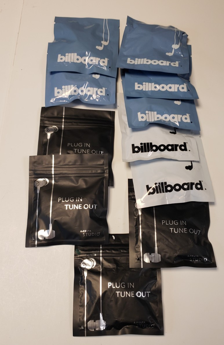 11 Packs Delta Airlines Earbuds Headphones Brand New Package NO APPLE