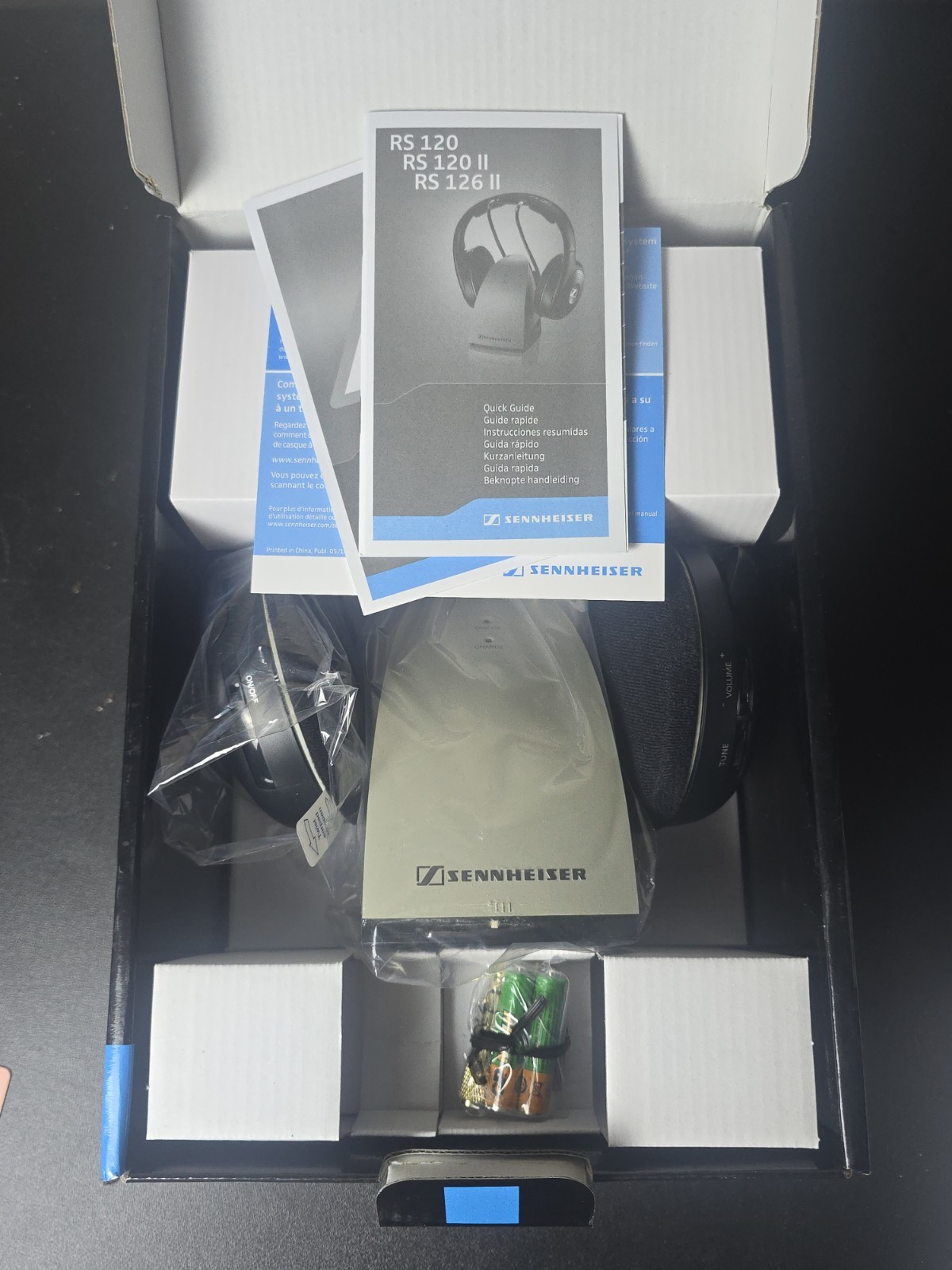 Sennheiser RS 120 RF UHF Wireless Headphones w/ Transmitter Base Black/Gray