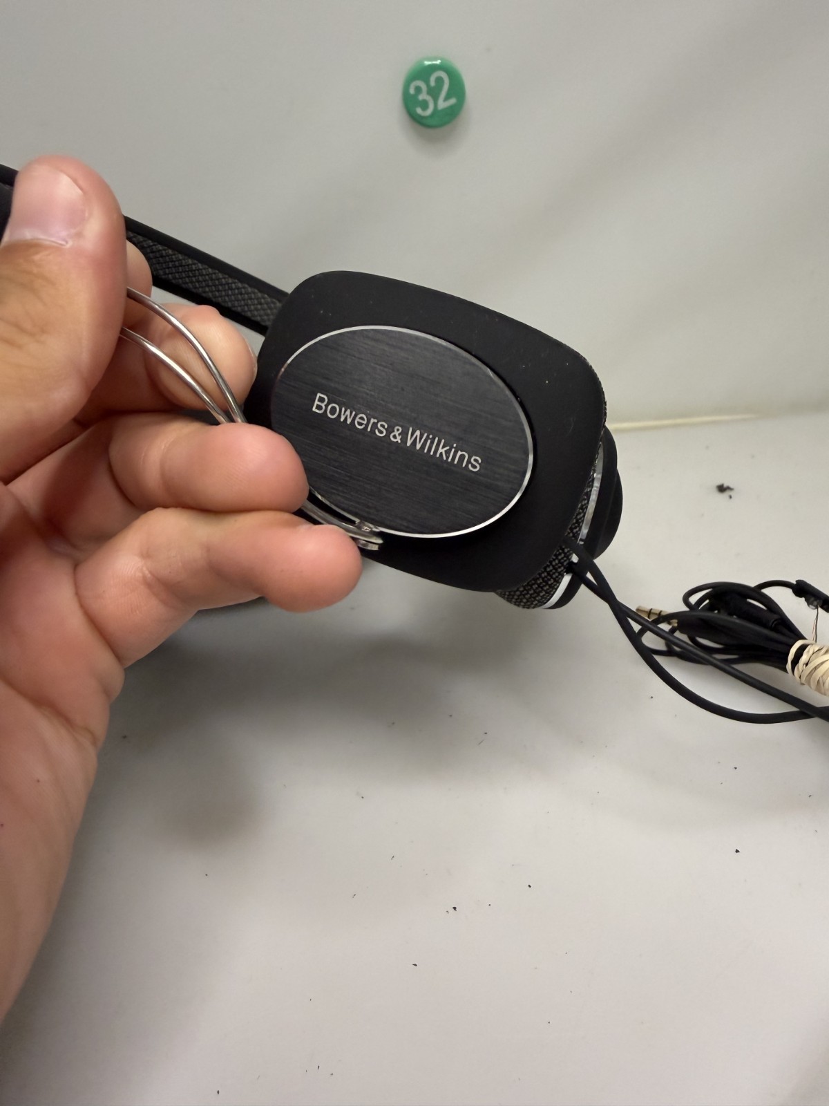 Bowers & Wilkins P5 Wired On-Ear Headphones Black w/ Case Tested Working
