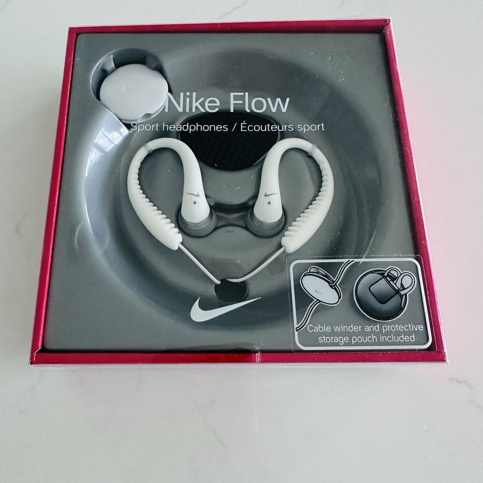 Nike Flow Sport Headphones Dual Earbuds White Jogging Gardening Fun Music
