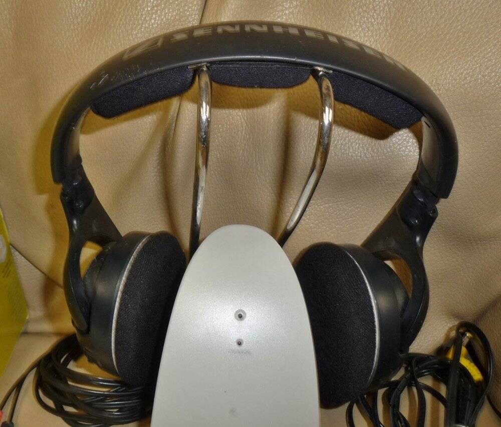 Sennheiser RS 120 Sound Experience Max Comfort Wireless Headphones Very Good