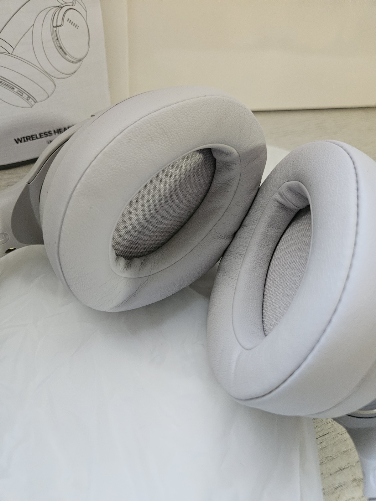 NEW Doqaus Life 4 Wireless Headphones Light Grey Gray Open Box New