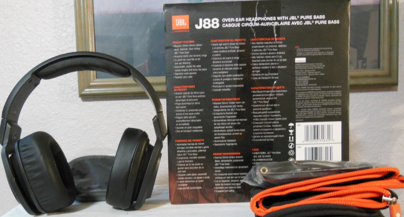 JBL BY HARMAN J88 JBL PURE BASS