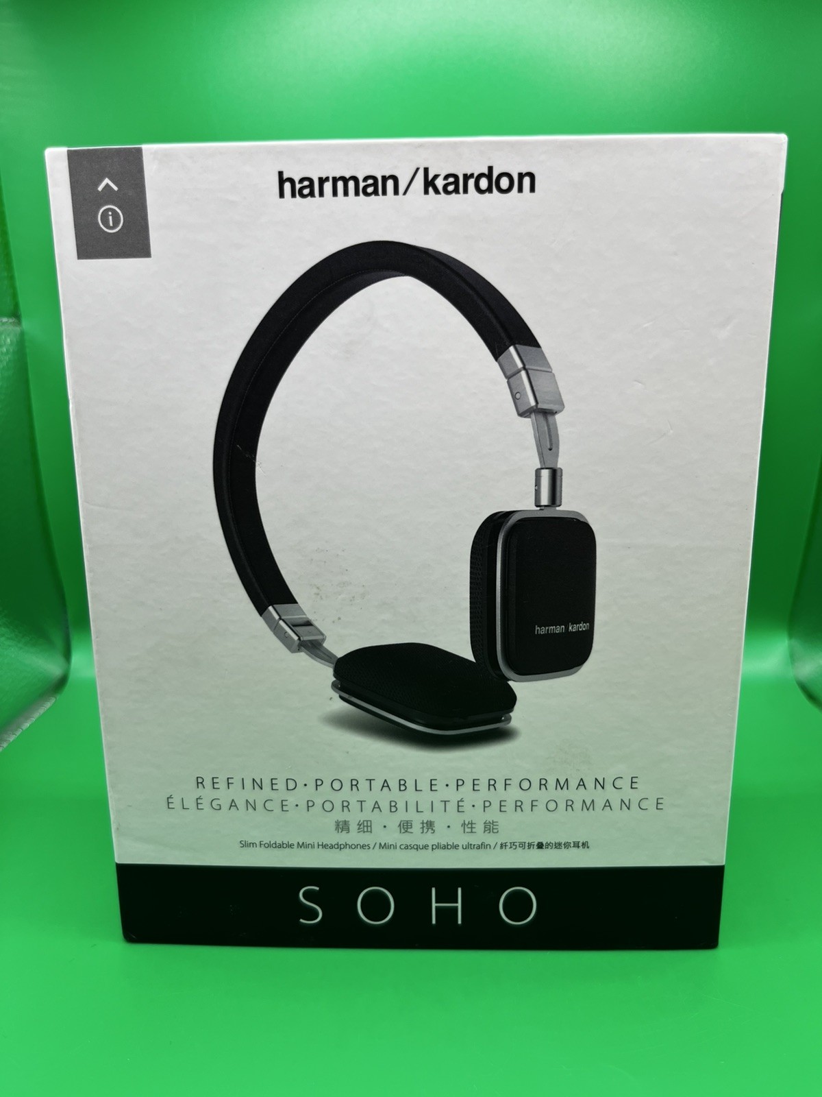 Harman Kardon Soho On-Ear Wired Headphones With Carrying Case NEW!!