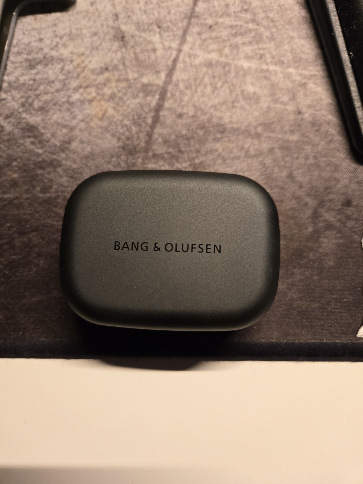 Bang & Olufsen Beoplay EX Wireless Noise Cancelling Earbuds Anthracite Oxygen
