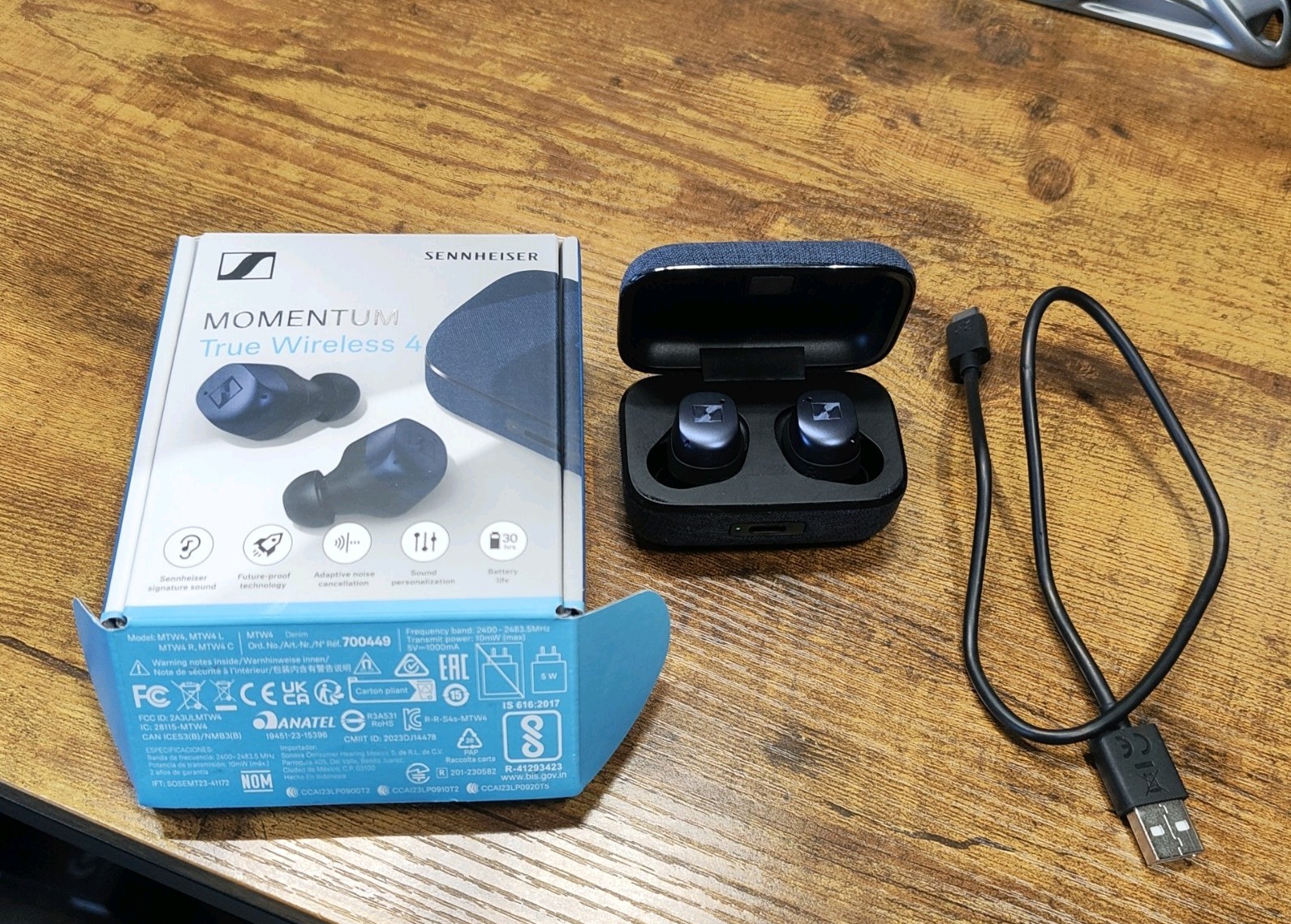 New SENNHEISER Momentum True Wireless Bluetooth Smart Earbuds – Denim
