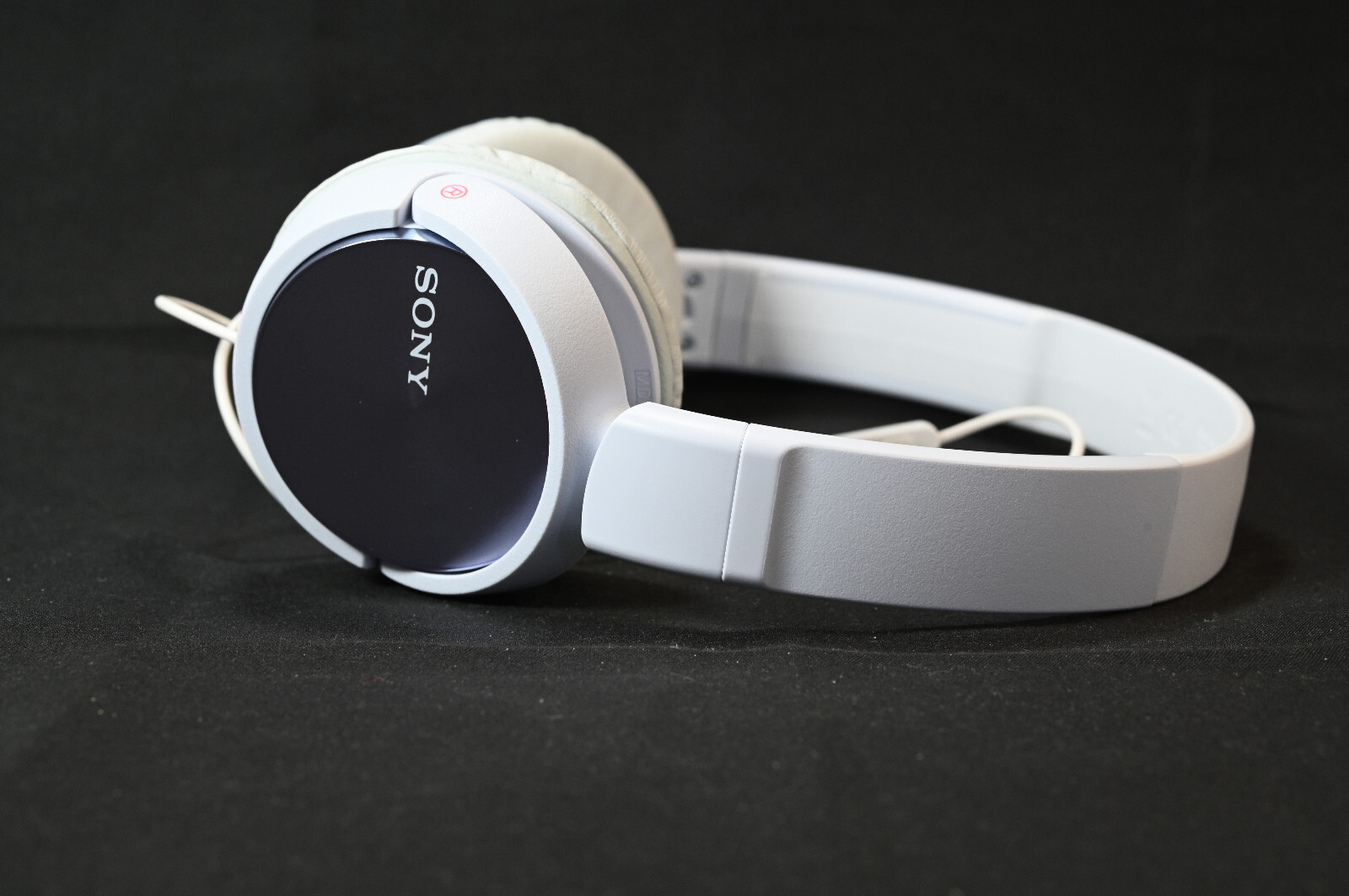 Sony MDR-ZX310AP/B ZX Series On-Ear Stereo Headphones w/Mic MDRZX310AP White
