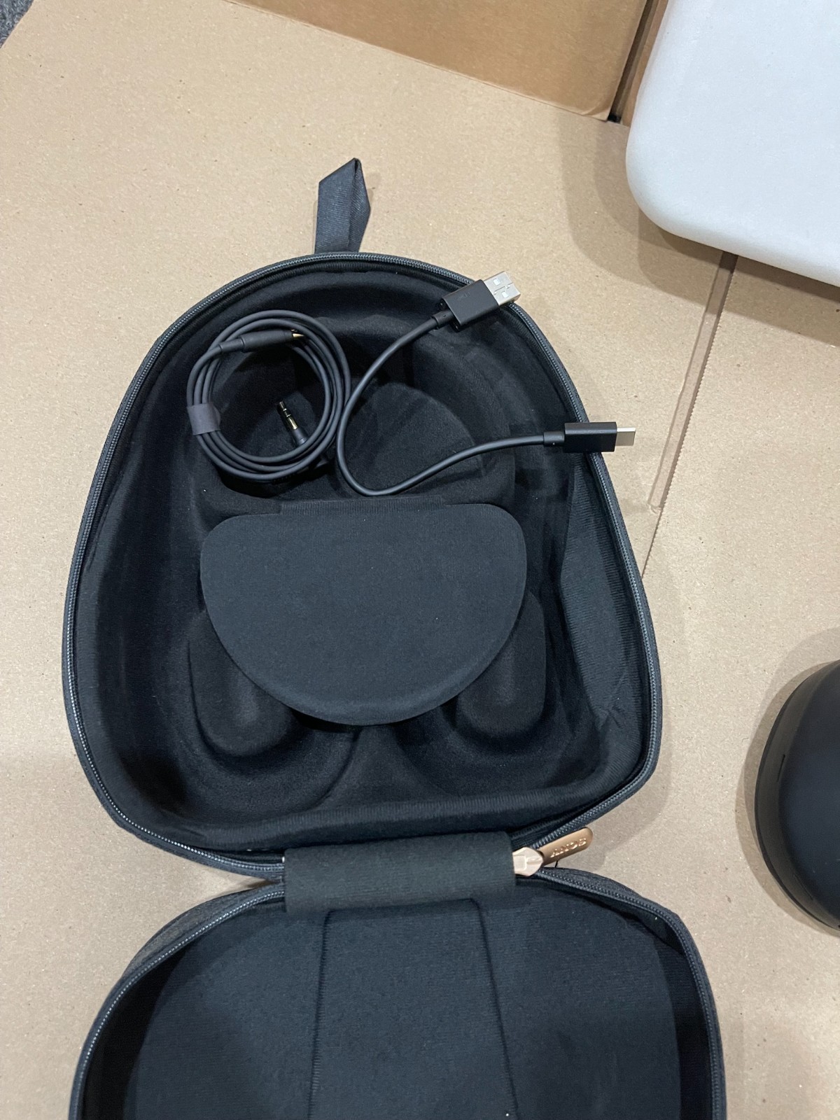 Sony WH-1000XM5 Wireless Noise Canceling Headphones Parts Only Used
