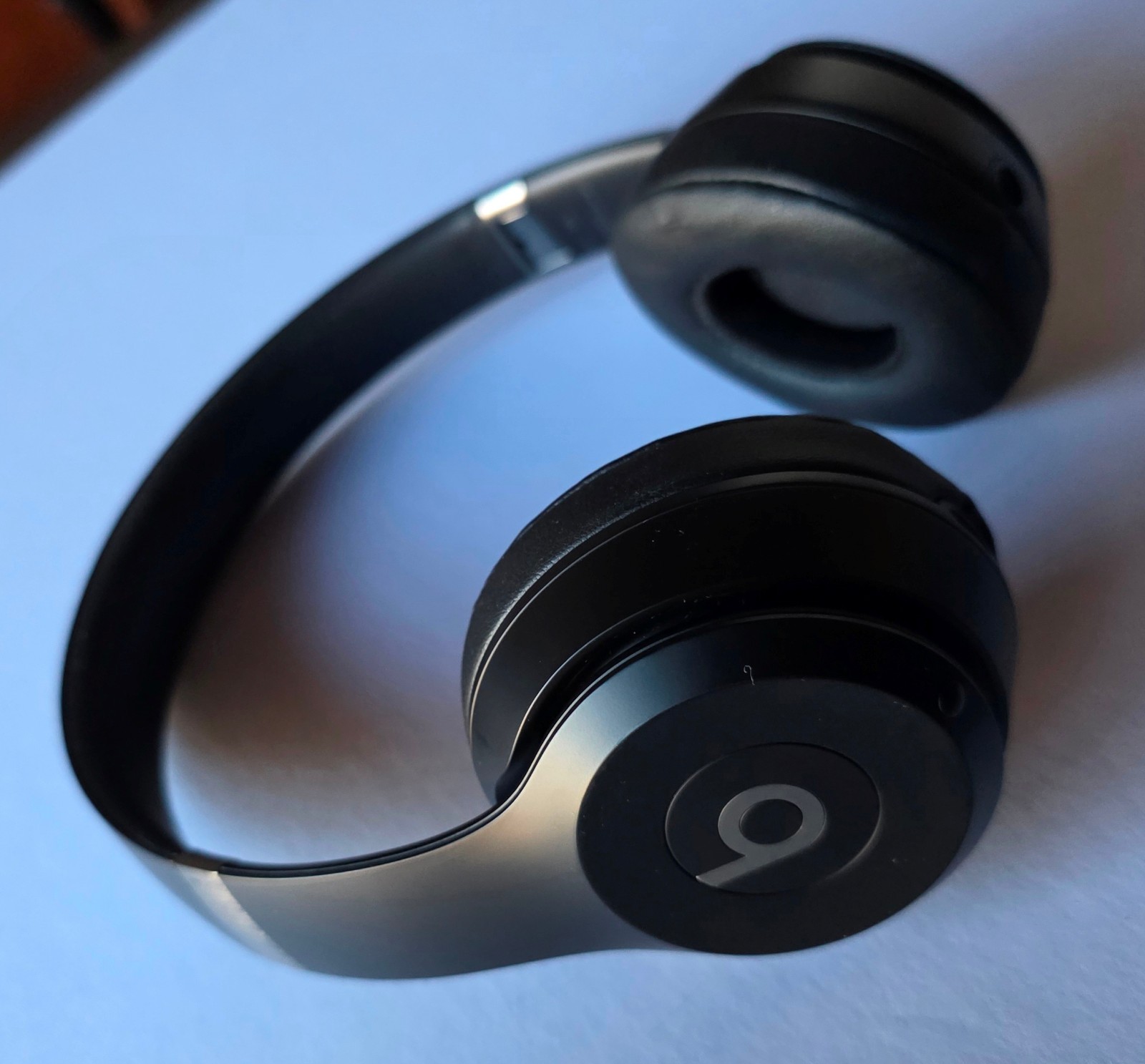 Unused Original Matte Black Beats Solo 4 Wireless Headphones MUW23LL/A in Bulk P