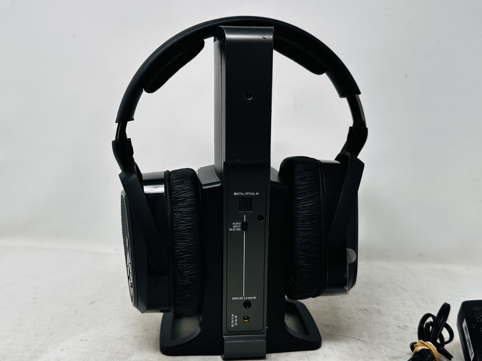 Wireless Sennheiser HDR 175 Headphones w/ TR 175 Charging Stand & Charger