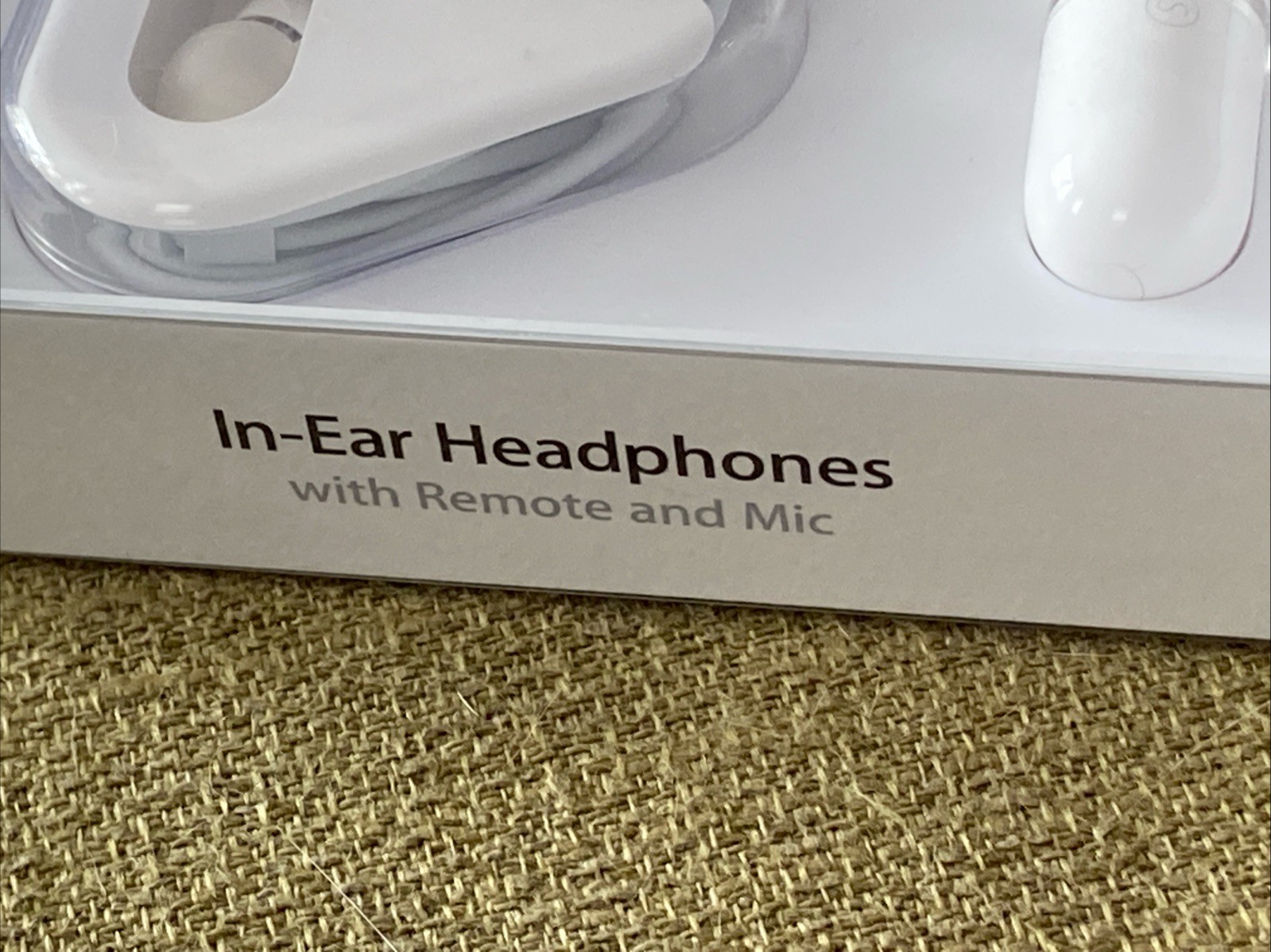 RARE Apple Binaural In-Ear Headset Earbud Headphones w/Remote and Mic (MA850G/B)