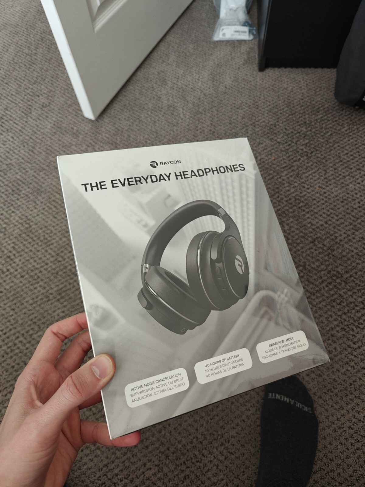 Raycon RBH820-BlK H20 Wireless Noise-Cancelling Over-the-Ear Headphones – Black