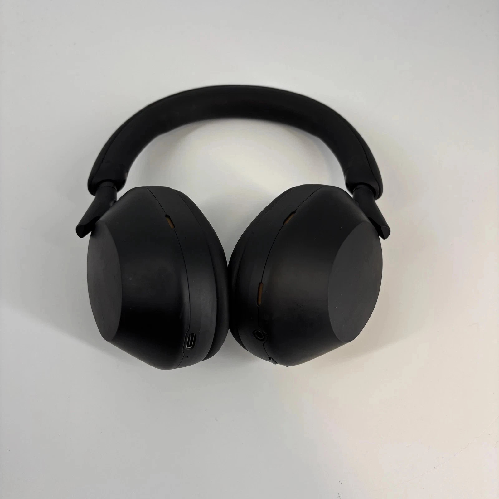Sony WH-1000XM5 Headphones Black w/ Cables + Case + Box – Excellent
