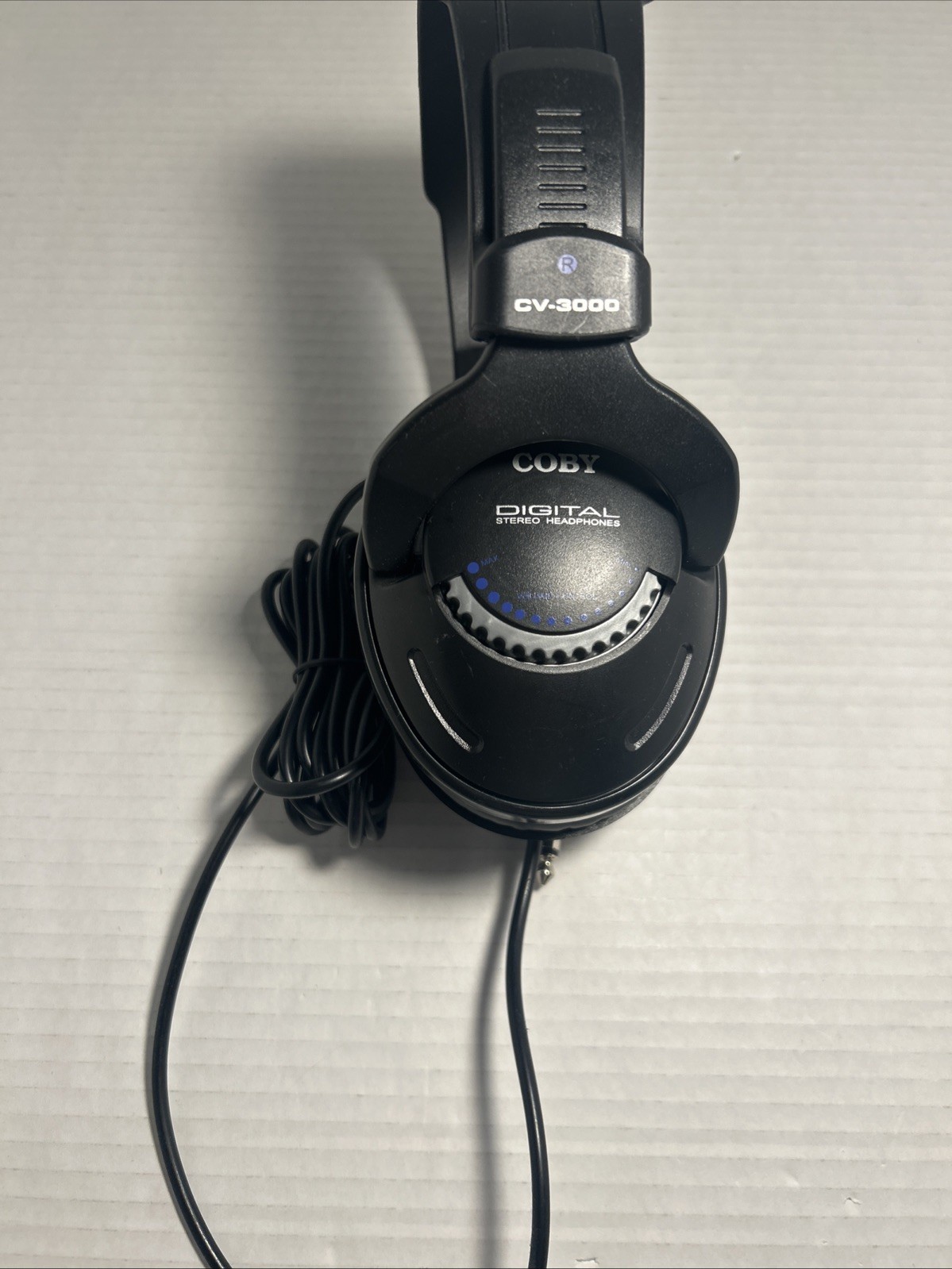 Coby CV195 Headband Headphones – Black