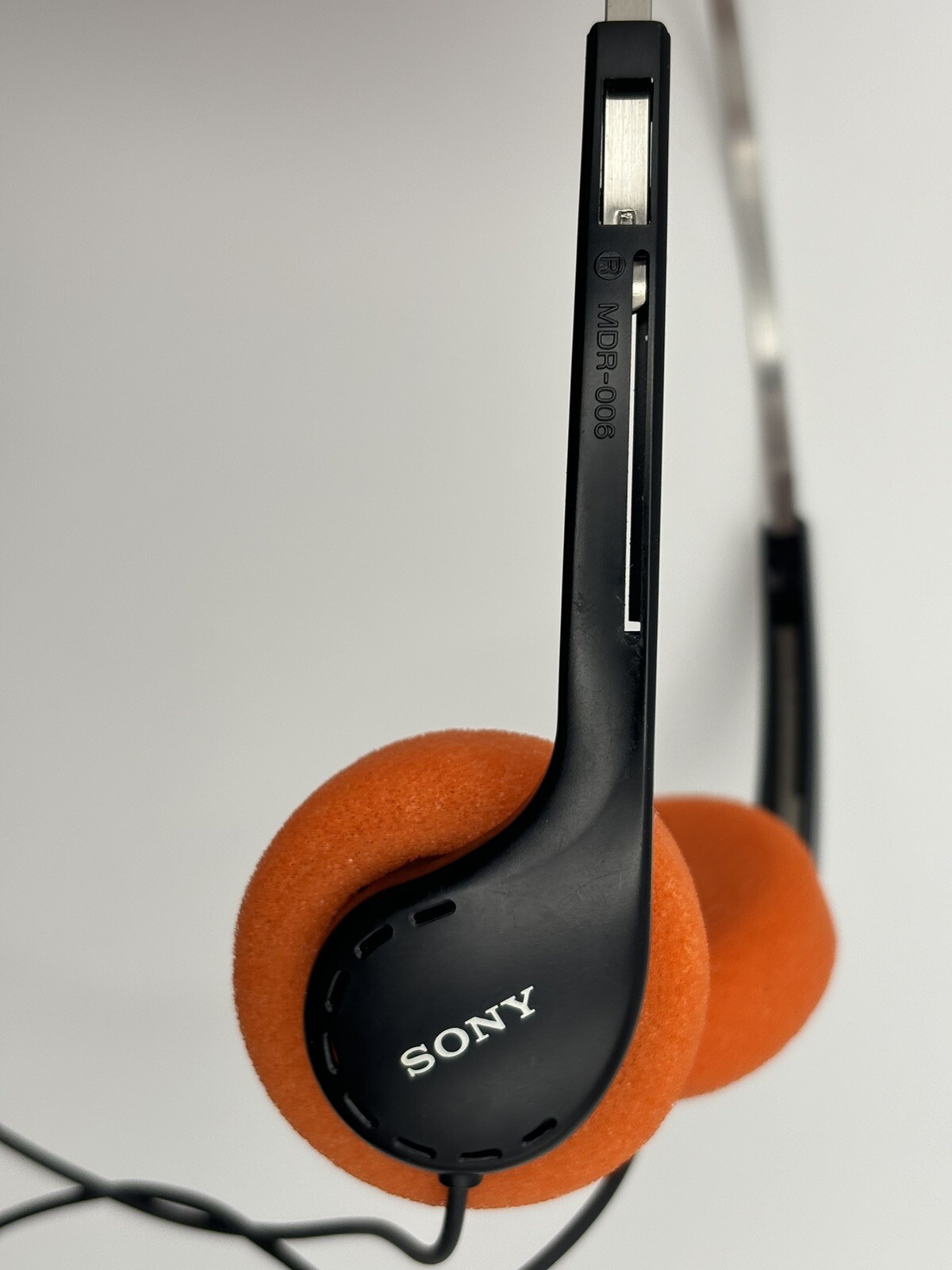 🔸 Sony MDR-006 Walkman Headphones Orange New Pads – Guardians of the Galaxy 🔸