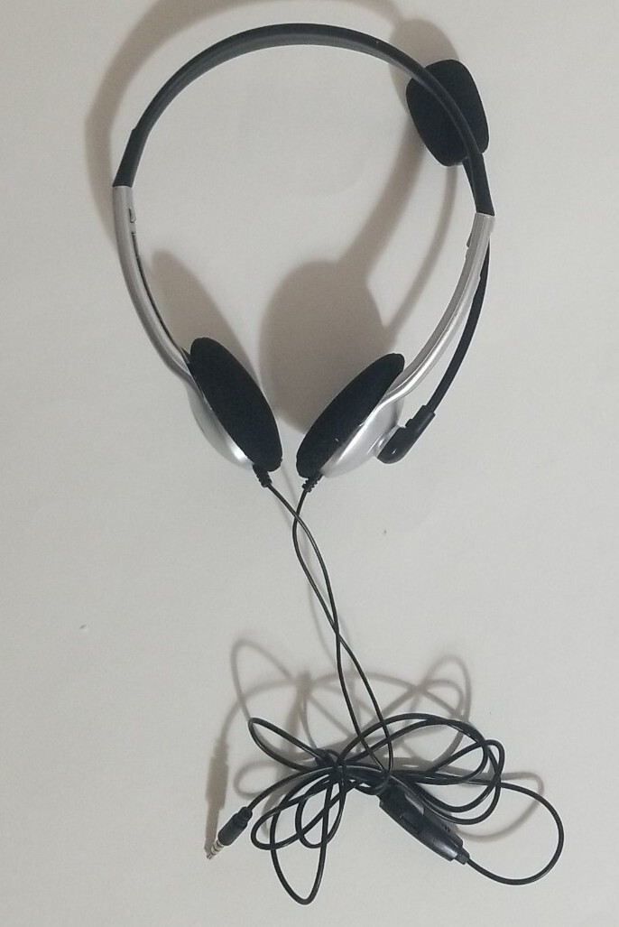 Over Ear Wired Headphones / Noise Reduction Mic Black and Silver volume control