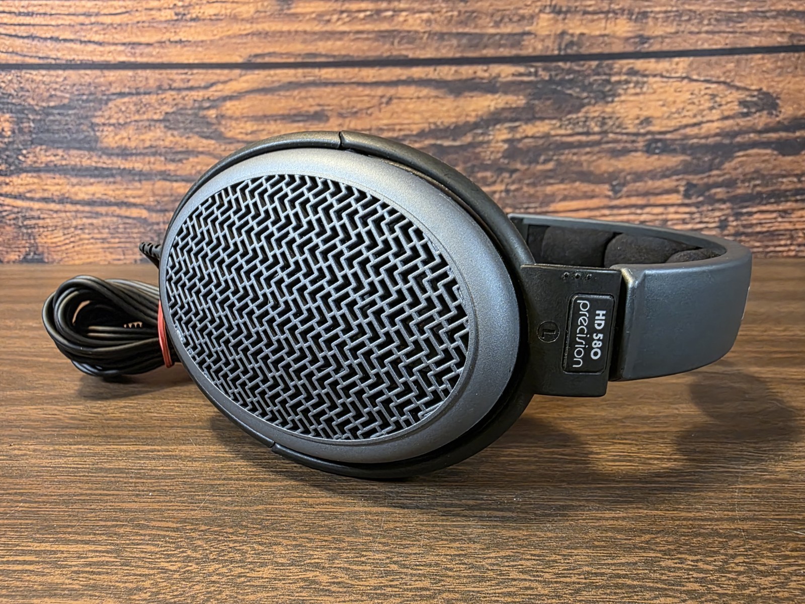 Sennheiser HD 580 Precision HiFi Open Back Wired Headphones, Adjustable Headband