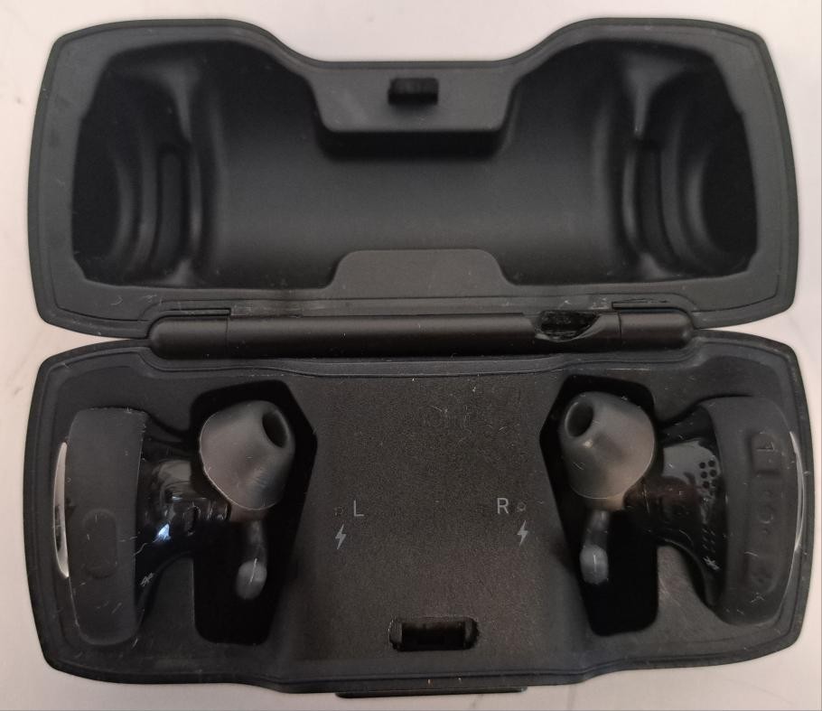 BOSE SOUNDSPORT FREE EARBUDS CONDITION AS PICTURED TESTED WORKS SOME (P10023469)