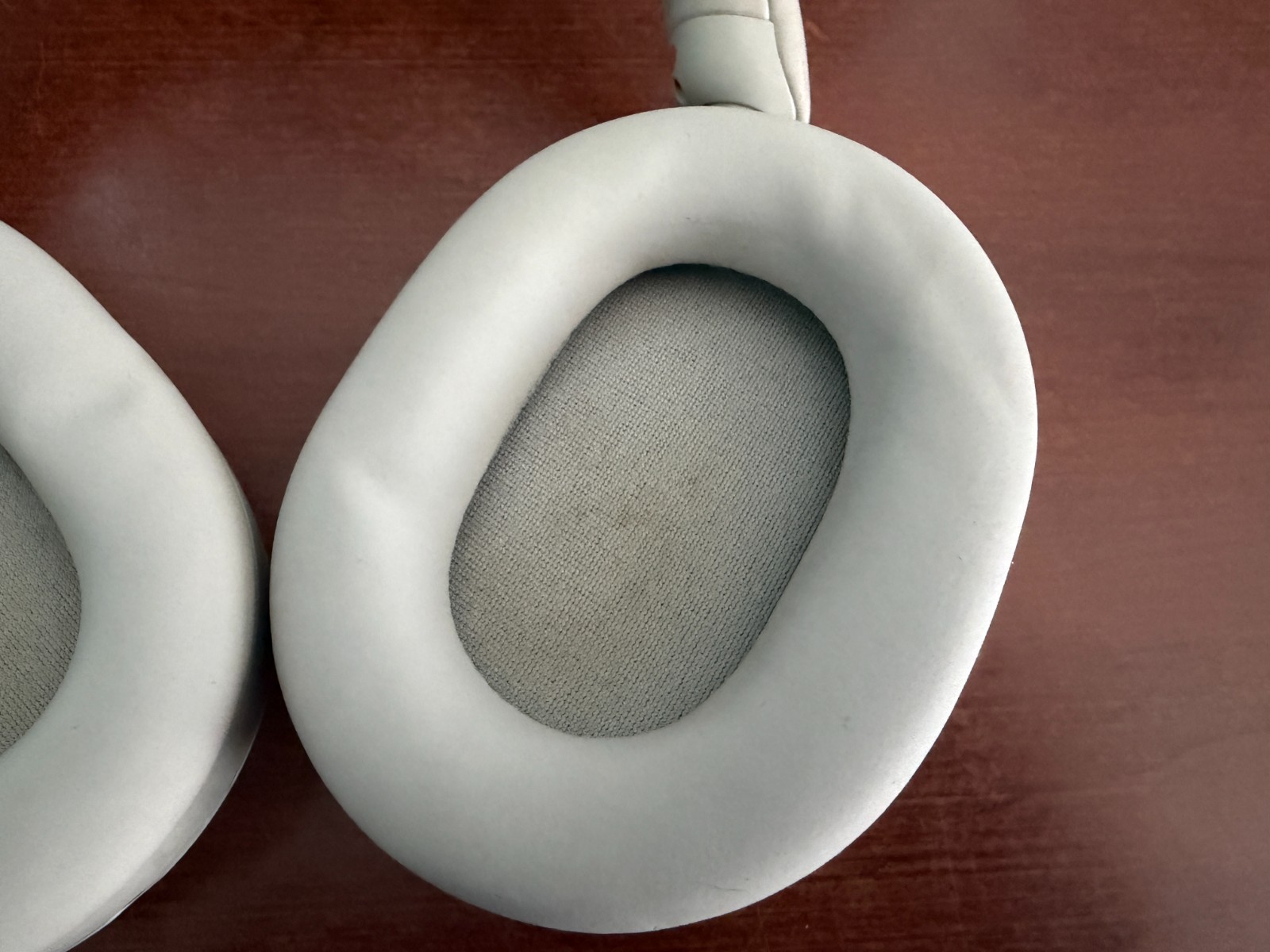 Sony WH-1000XM5 Wireless Noise Cancelling Headphones Platinum Silver GOOD