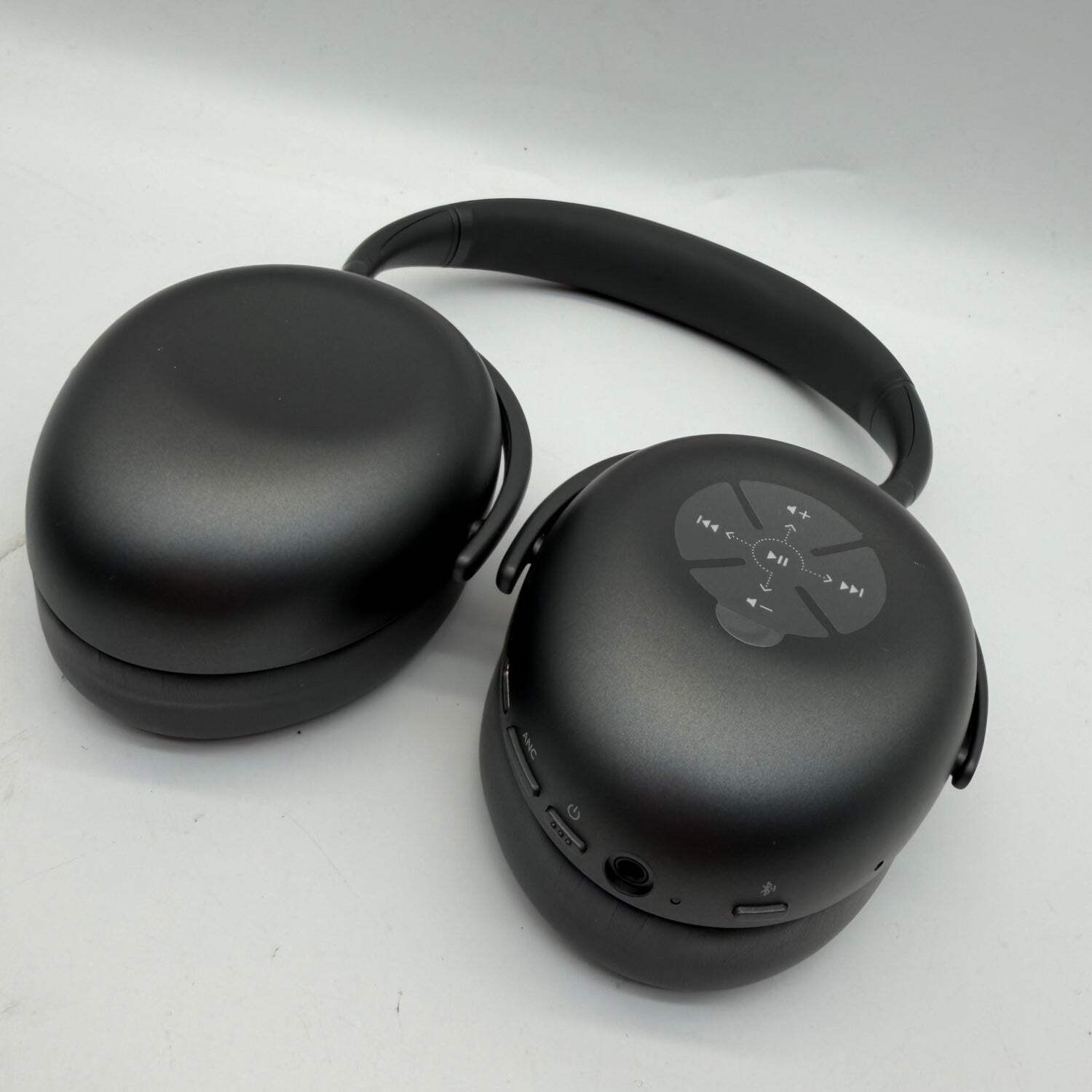 KEF Mu7 Wireless Over-Ear Bluetooth Headphones Black/Silver