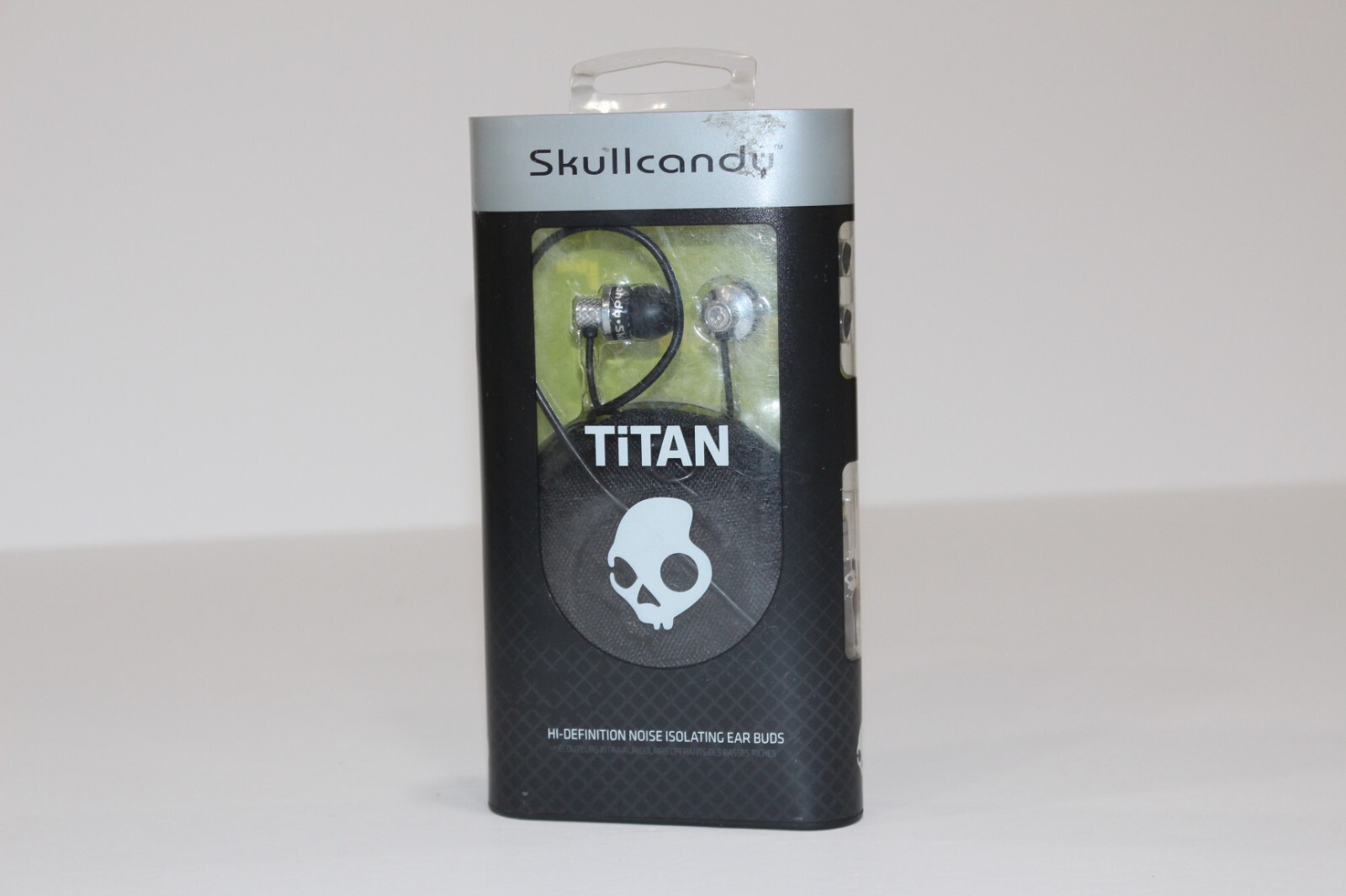 Skullcandy Titan Hi-Definition Noise Isolating ear buds Original Packaging black